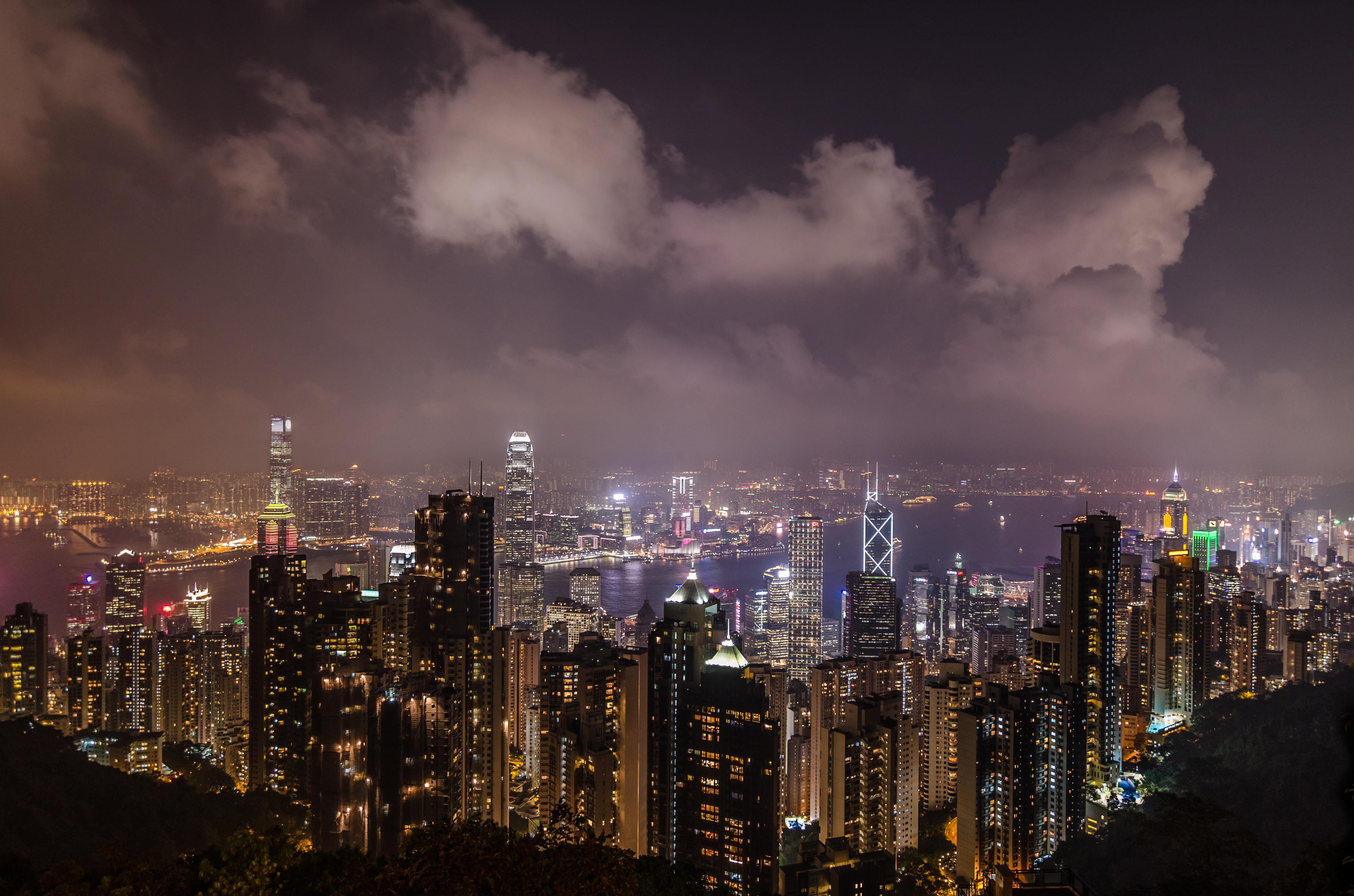 56409 Bild herunterladen megapolis, städte, wolkenkratzer, nächtliche stadt, night city, lichter der stadt, city lights, megalopolis, hongkong, sonderverwaltungsregion hongkong - Hintergrundbilder und Bildschirmschoner kostenlos