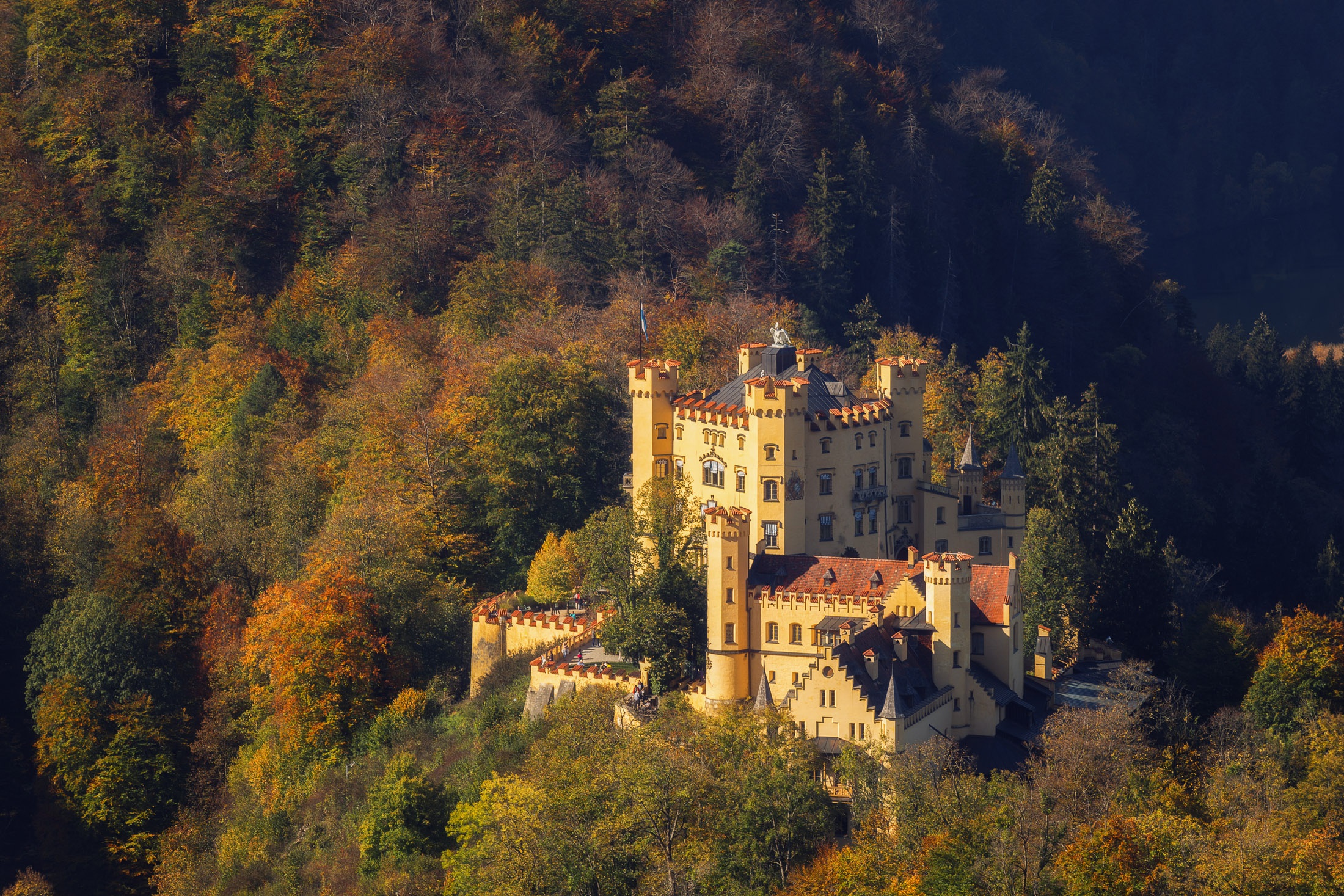486524 descargar fondo de pantalla hecho por el hombre, castillo hohenschwangau, baviera, castillo, alemania, castillos: protectores de pantalla e imágenes gratis