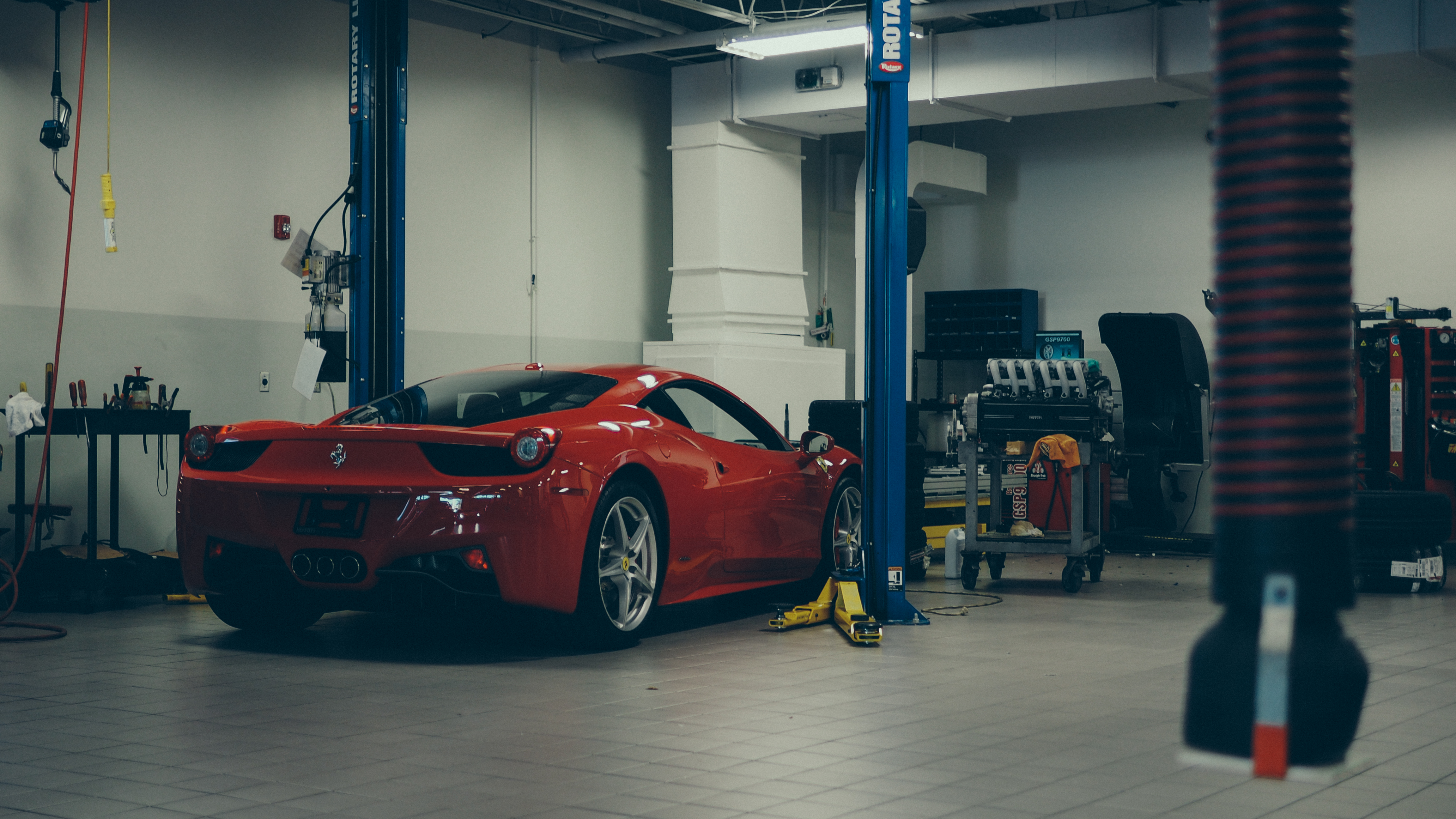 Handy-Wallpaper Ferrari, Ferrari 458 Italien, Fahrzeuge kostenlos herunterladen.