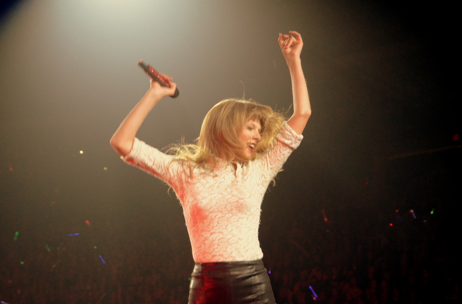 Download mobile wallpaper Music, Taylor Swift for free.