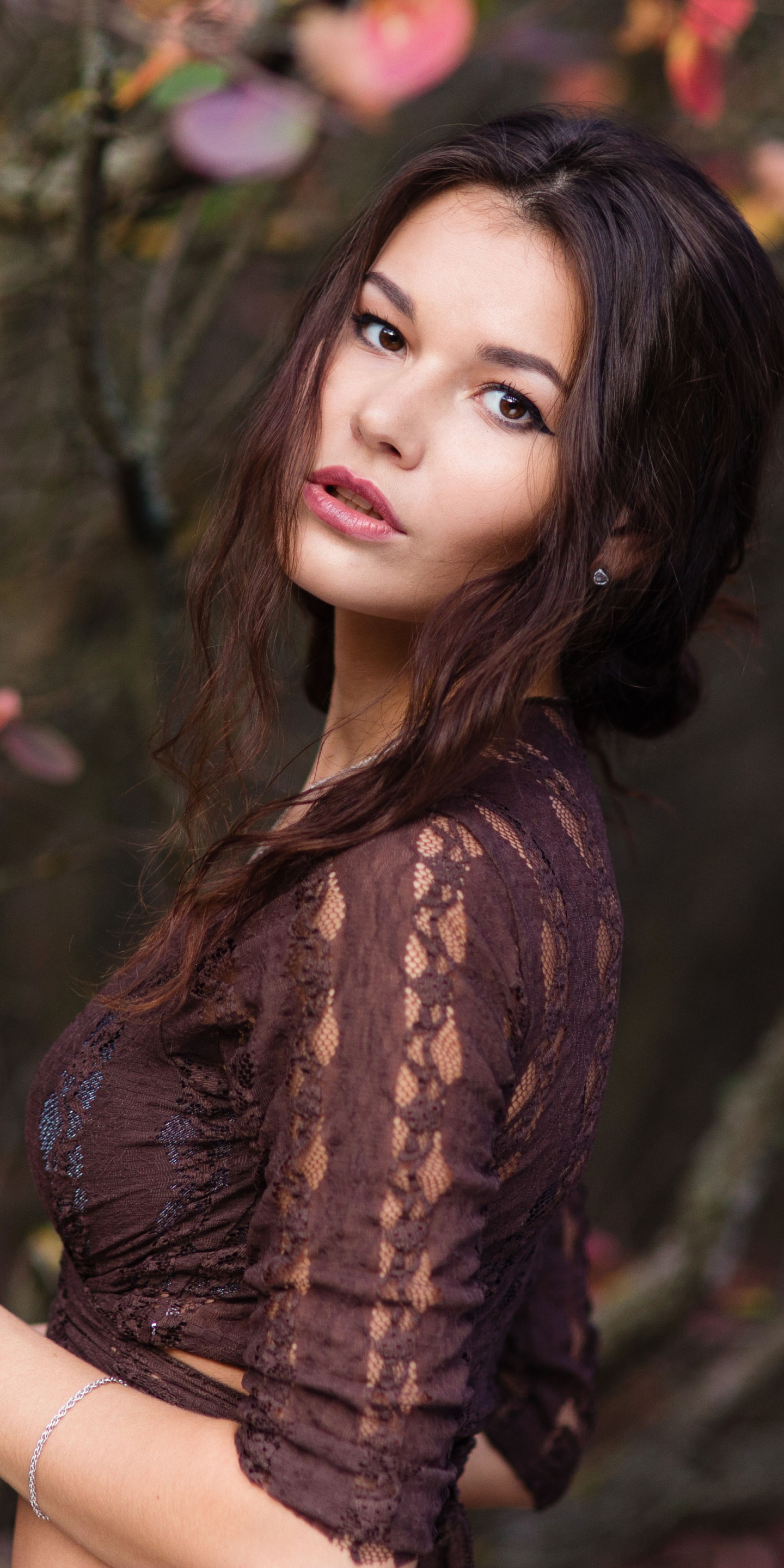 Download mobile wallpaper Bokeh, Brunette, Model, Women, Brown Eyes for free.