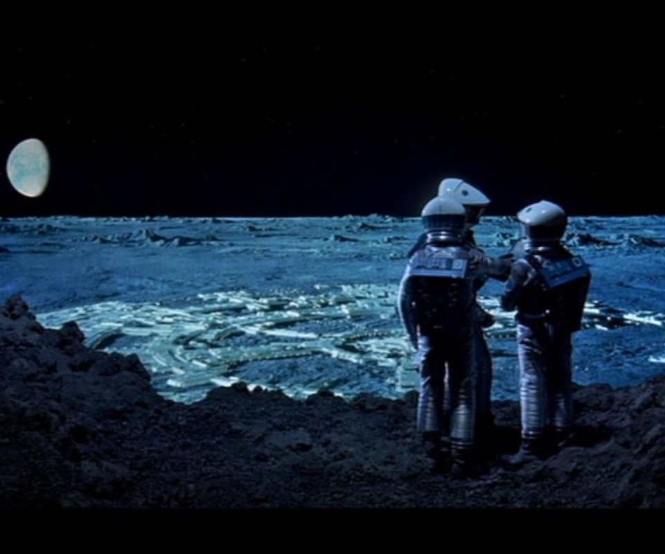 Скачать картинку Кино, Луна, Космонавт, Астронавт, 2001 Год: Космическая Одиссея в телефон бесплатно.