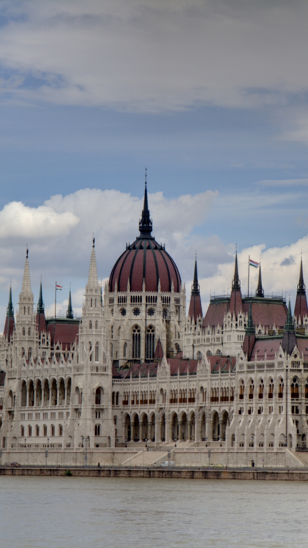 Скачать картинку Архитектура, Памятники, Венгрия, Будапешт, Дунай, Сделано Человеком, Здание Венгерского Парламента в телефон бесплатно.