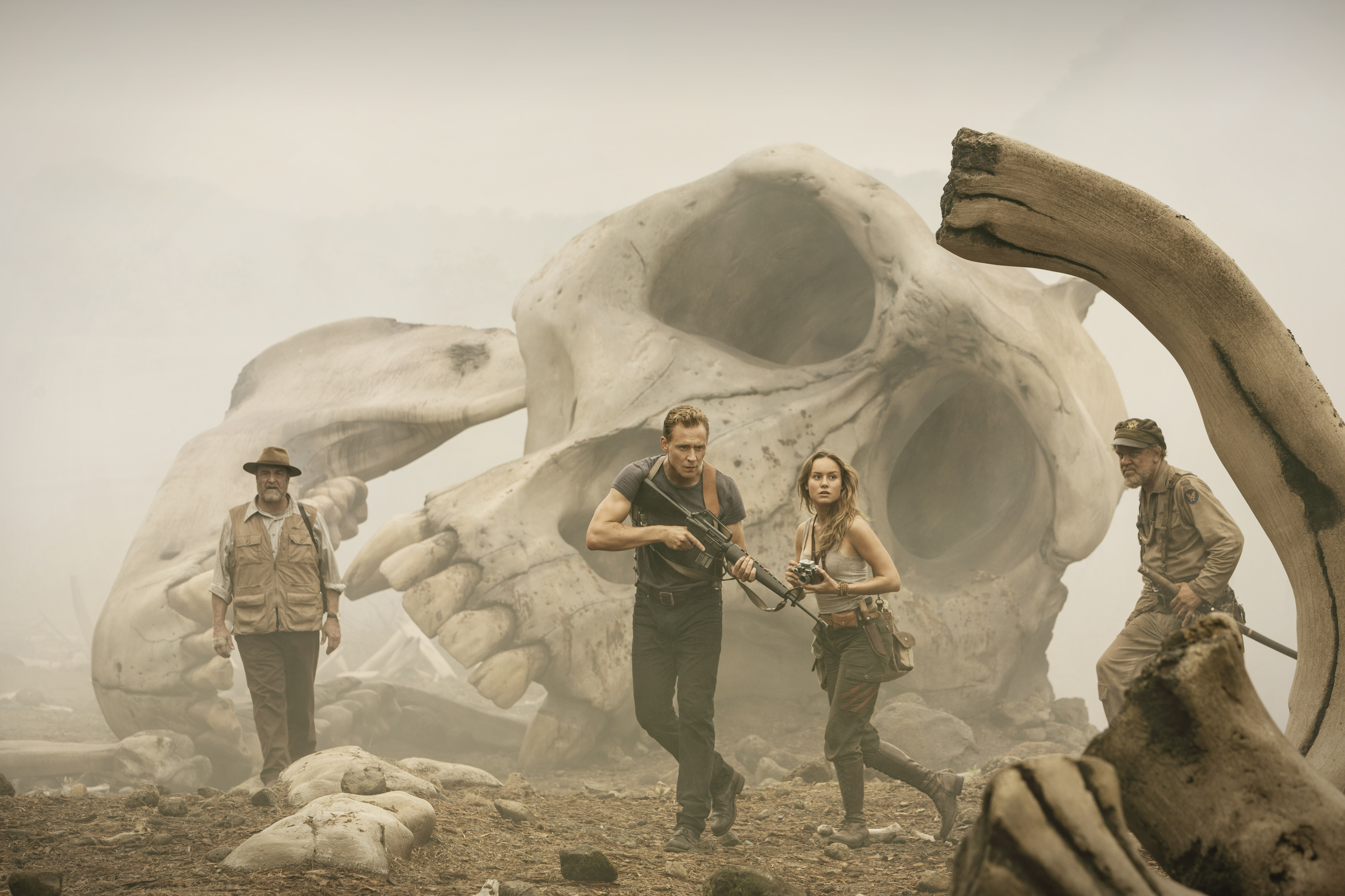 Download mobile wallpaper Movie, Tom Hiddleston, Kong: Skull Island for free.