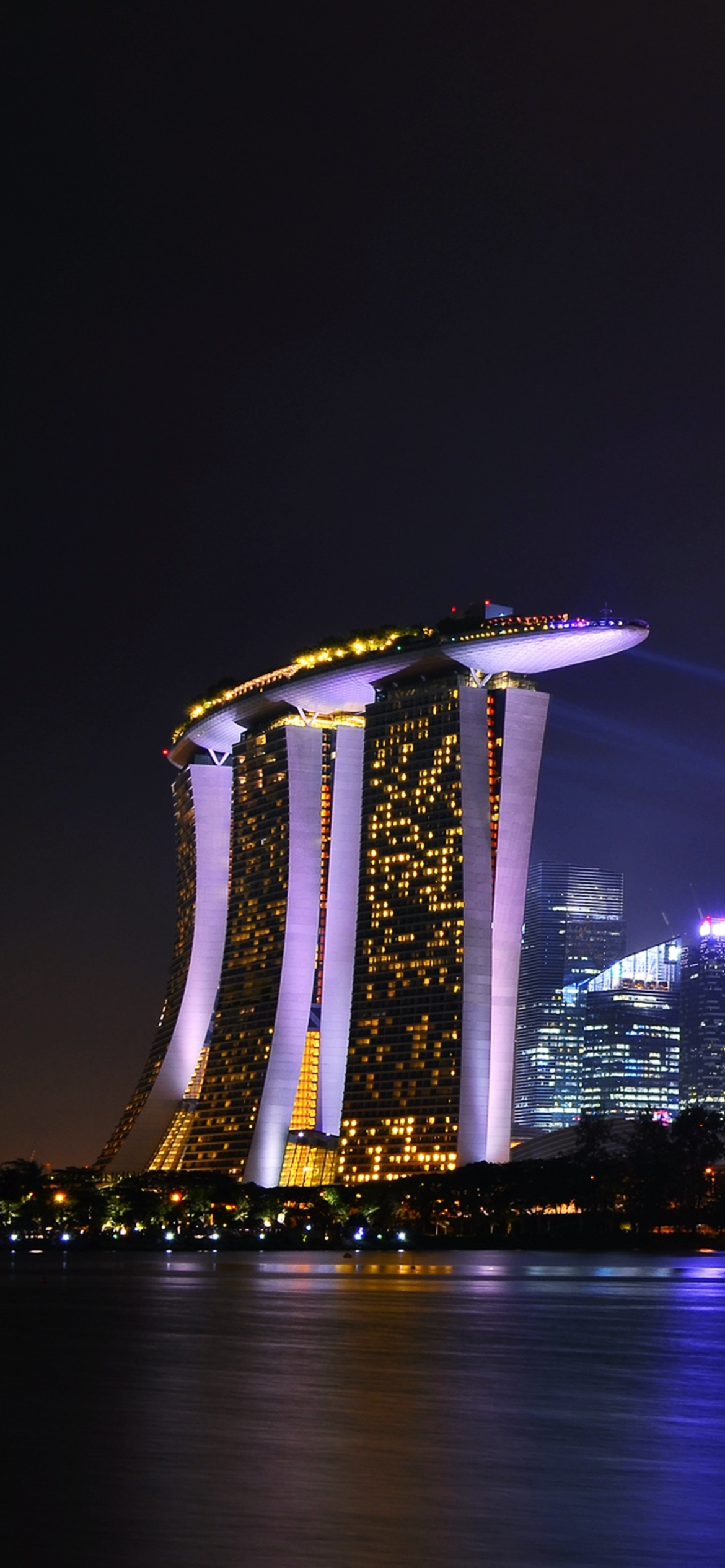 Descarga gratuita de fondo de pantalla para móvil de Ciudades, Noche, Rascacielos, Edificio, Singapur, Hecho Por El Hombre.