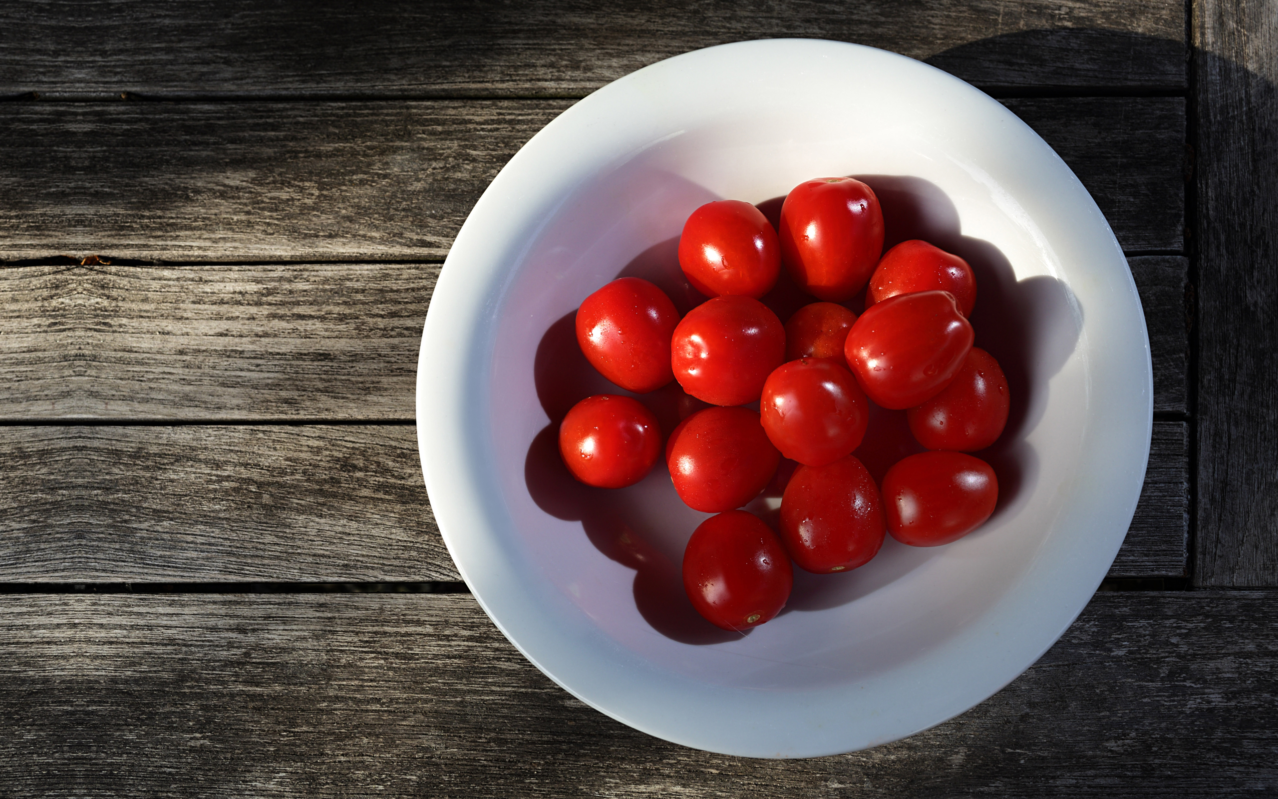 Free download wallpaper Food, Tomato on your PC desktop