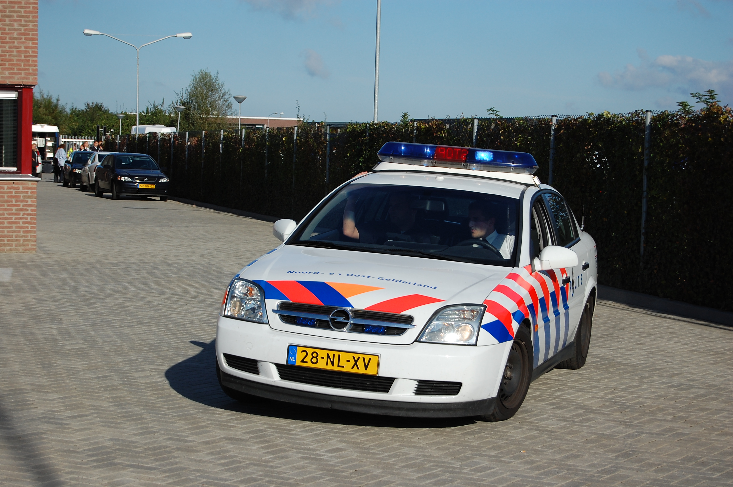 Handy-Wallpaper Autos, Polizei, Fahrzeuge kostenlos herunterladen.