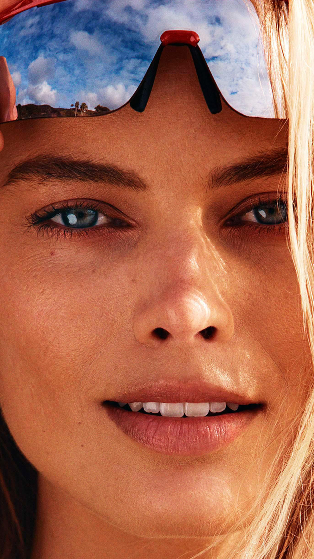 Descarga gratuita de fondo de pantalla para móvil de Gafas De Sol, Cara, Ojos Azules, Celebridades, Actriz, Margot Robbie.