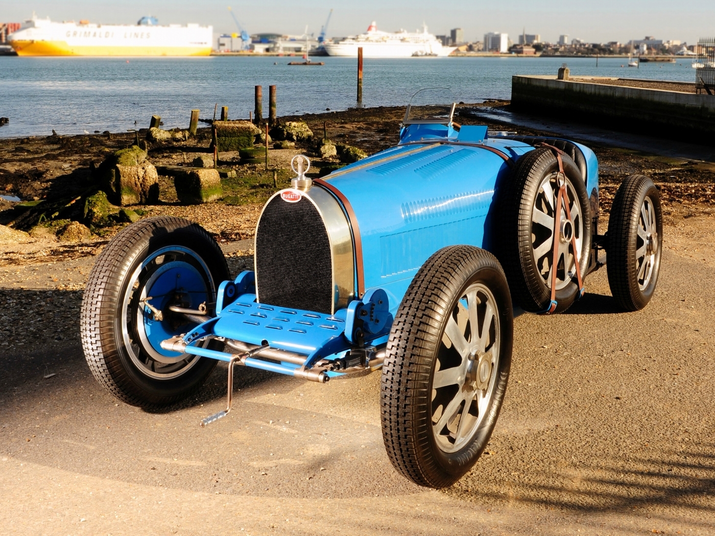 Скачать картинку Транспорт, Машины, Бугатти (Bugatti) в телефон бесплатно.