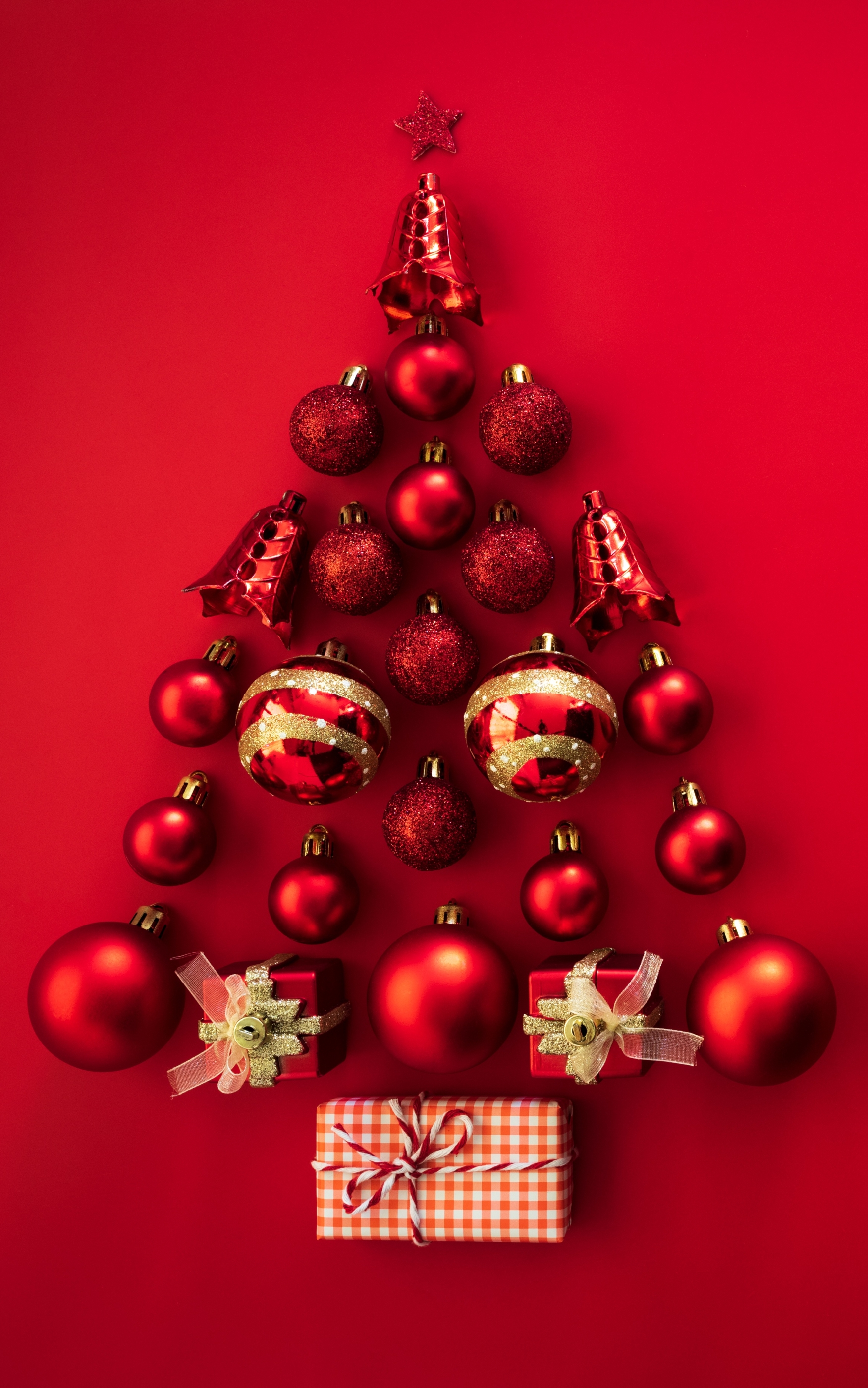 Download mobile wallpaper Christmas, Holiday, Christmas Tree, Christmas Ornaments for free.