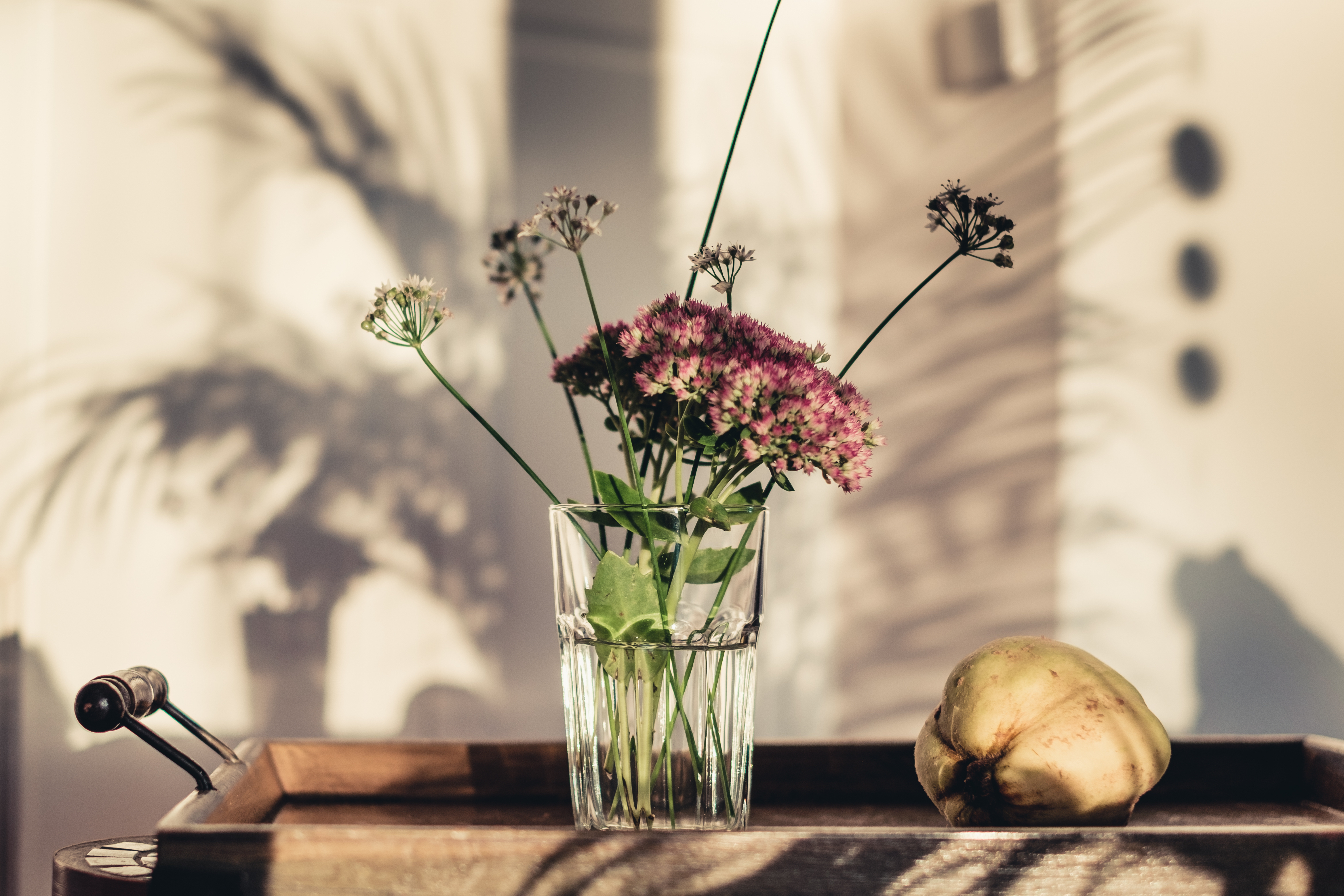 vase, flowers, glass 4K