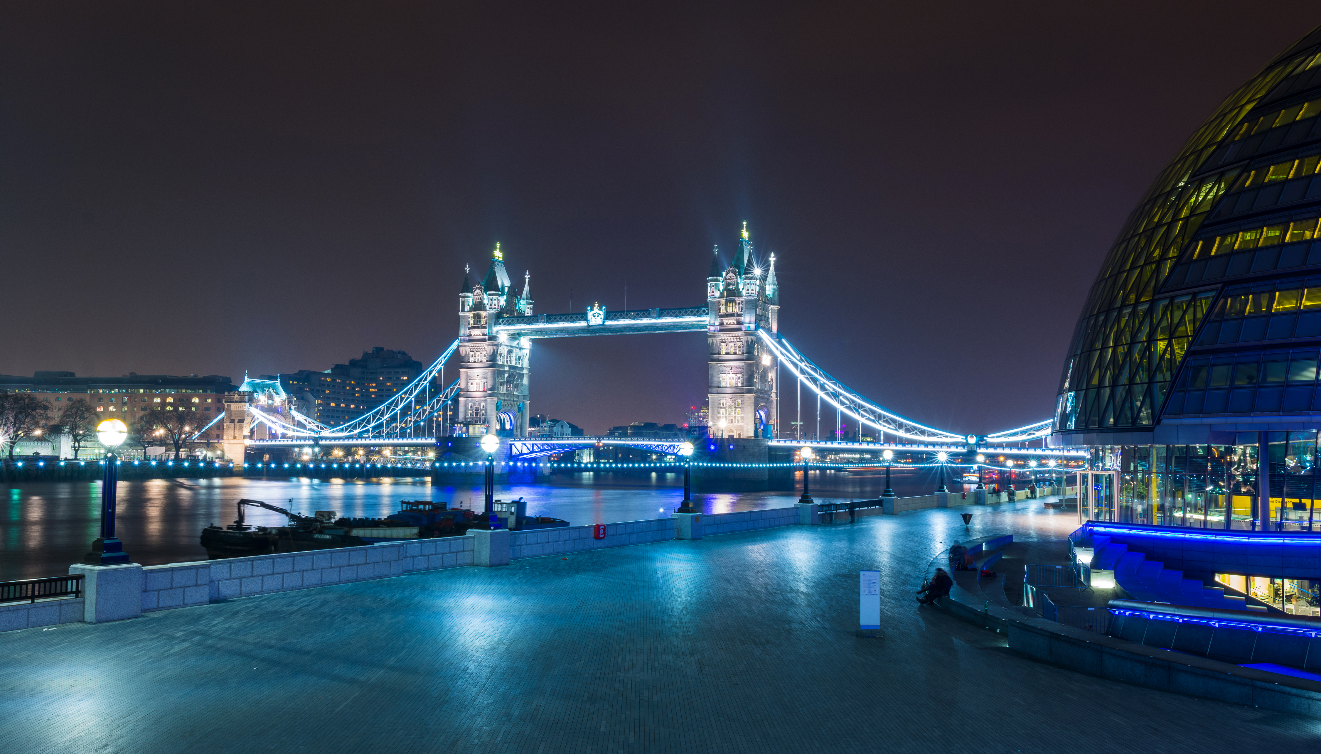 398402 скачать картинку свет, великобритания, сделано человеком, тауэрский мост, мост, лондон, ночь, река, темза, мосты - обои и заставки бесплатно