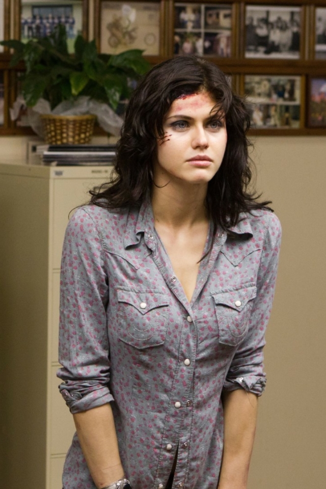 Download mobile wallpaper Movie, Texas Chainsaw 3D, Alexandra Daddario, Scott Eastwood for free.