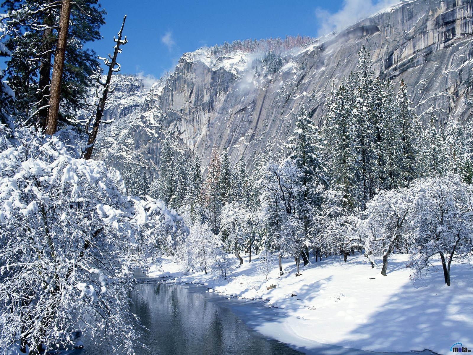 Скачать обои бесплатно Деревья, Река, Горы, Снег, Зима, Пейзаж картинка на рабочий стол ПК