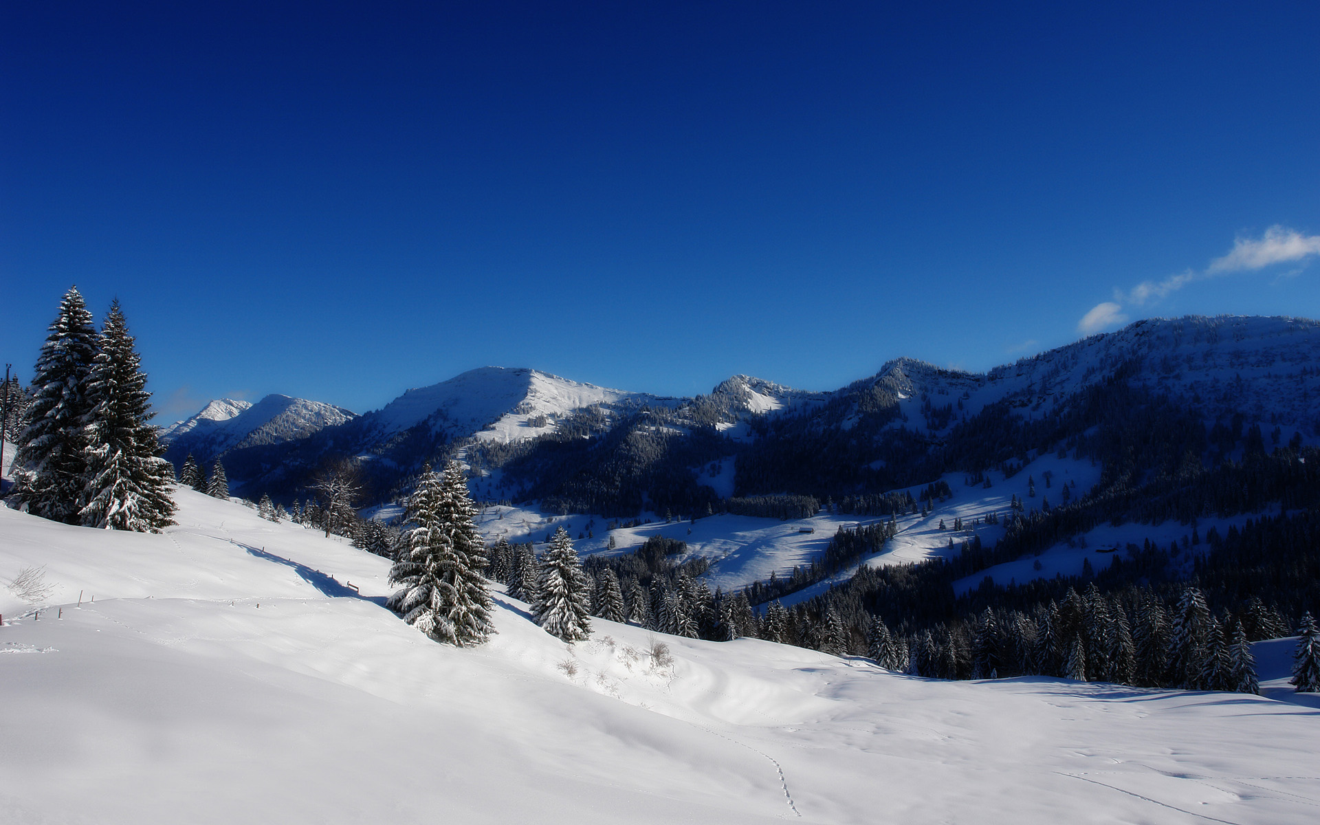 1435261 Hintergrundbild herunterladen erde/natur, winter, landschaft, berg, natur, szenisch, schnee - Bildschirmschoner und Bilder kostenlos