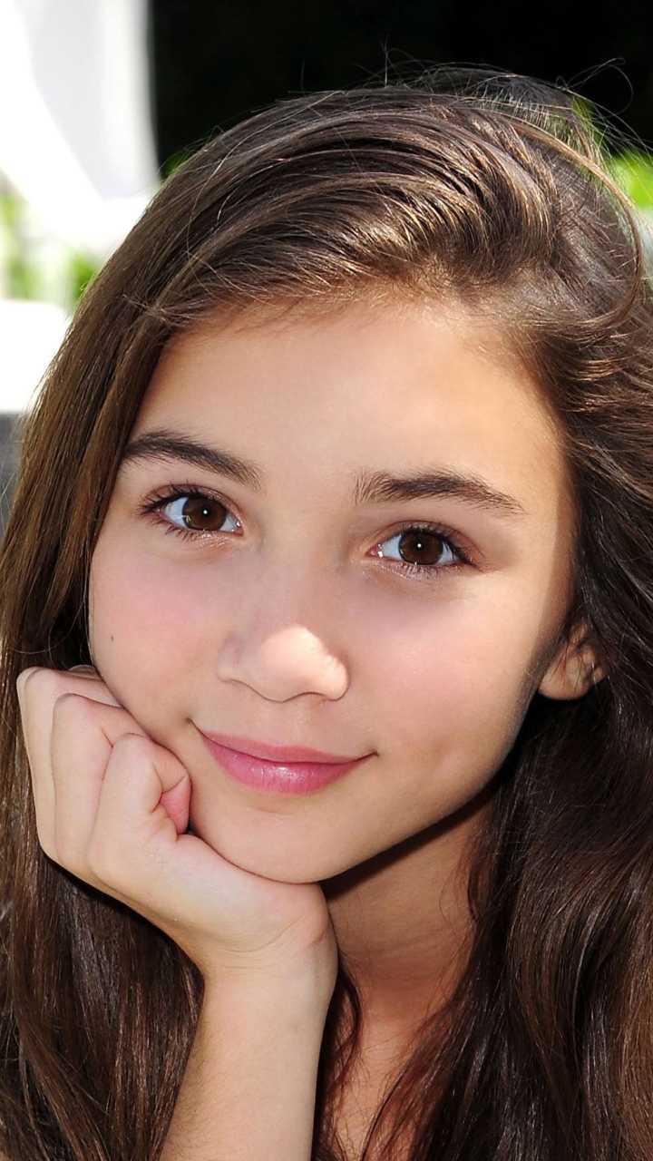 1309932 économiseurs d'écran et fonds d'écran Rowan Blanchard sur votre téléphone. Téléchargez  images gratuitement