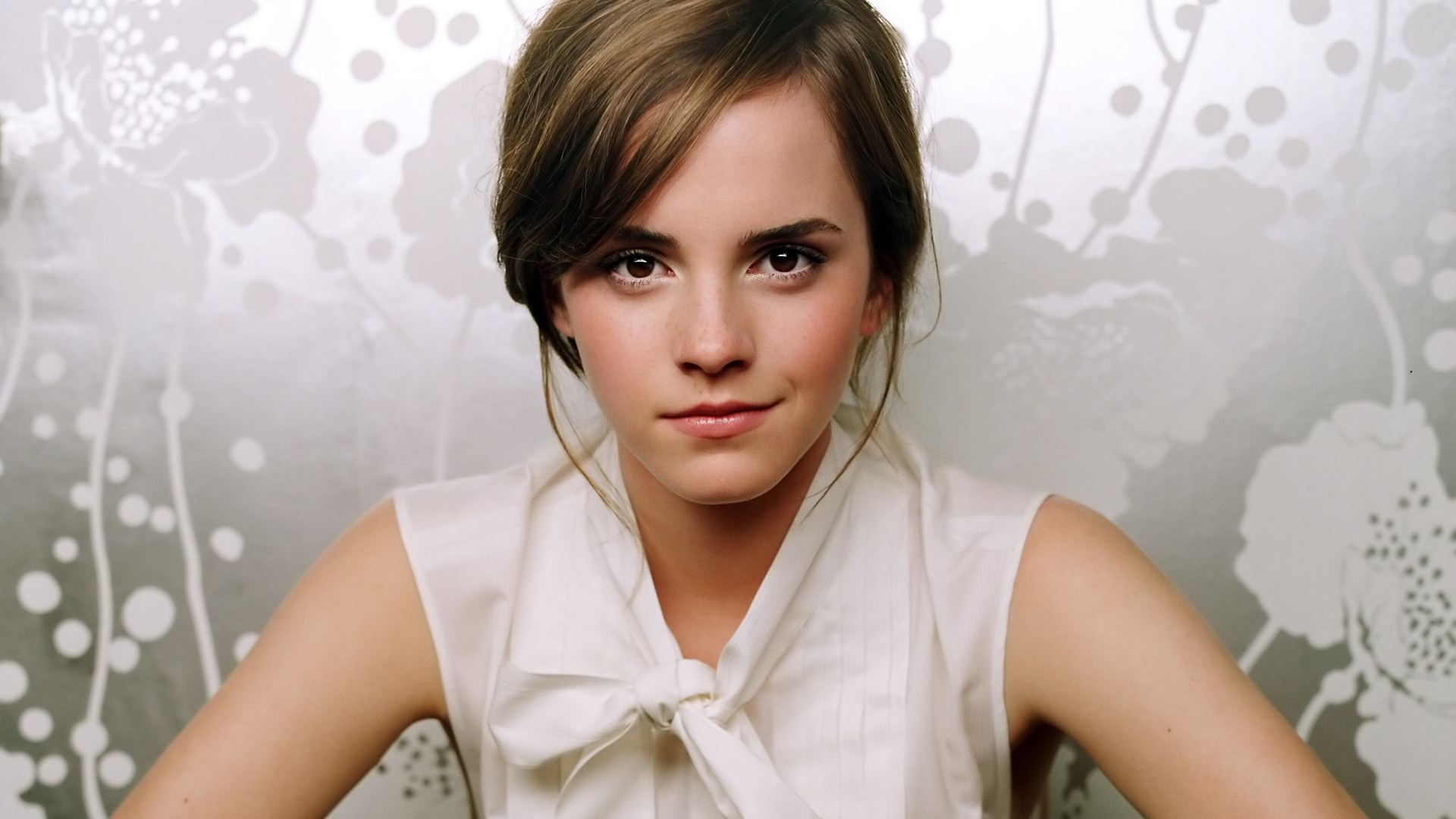 Download mobile wallpaper Emma Watson, Celebrity for free.