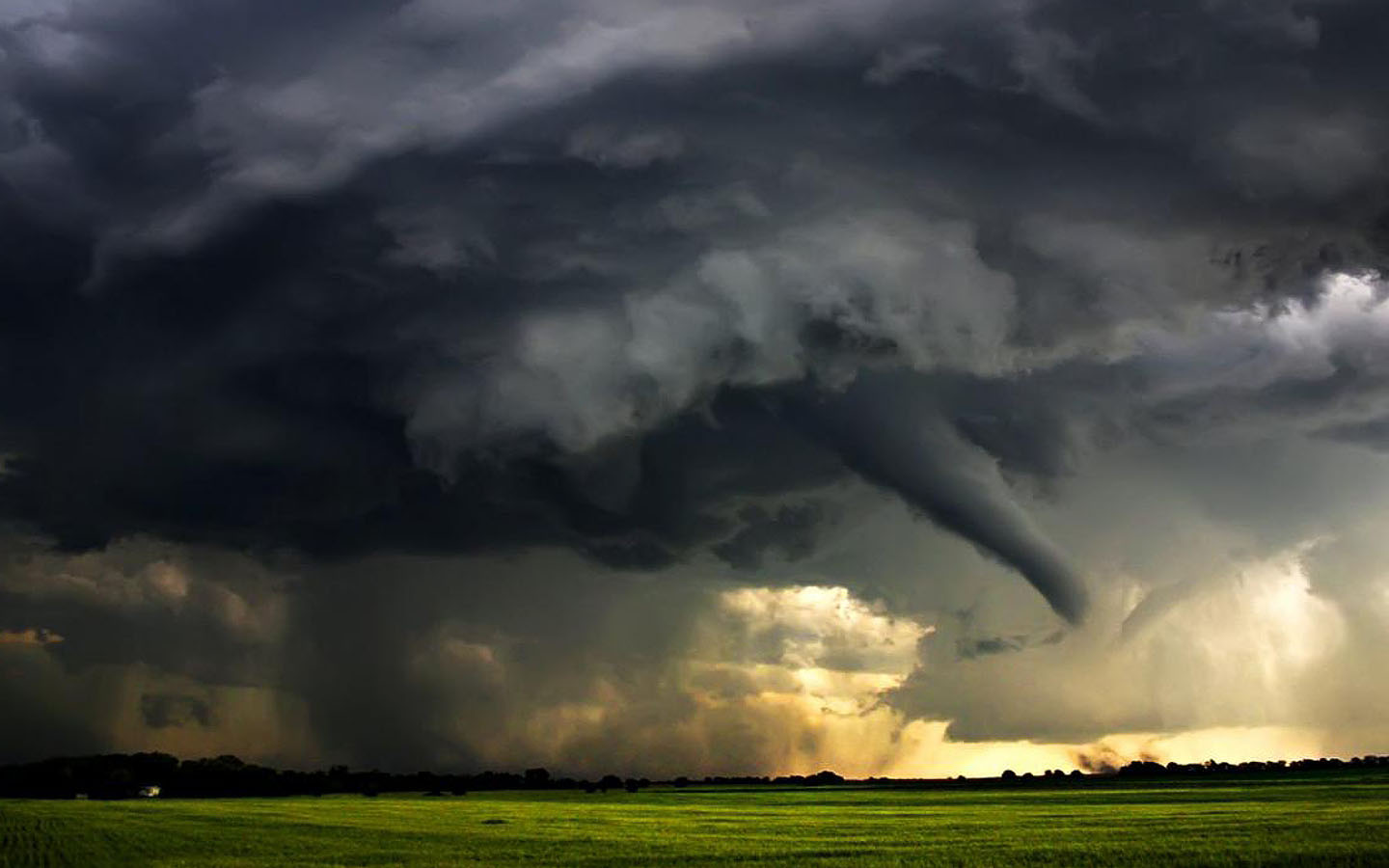 Descarga gratis la imagen Paisaje, Cielo, Tierra, Campo, Tornado, Tierra/naturaleza en el escritorio de tu PC