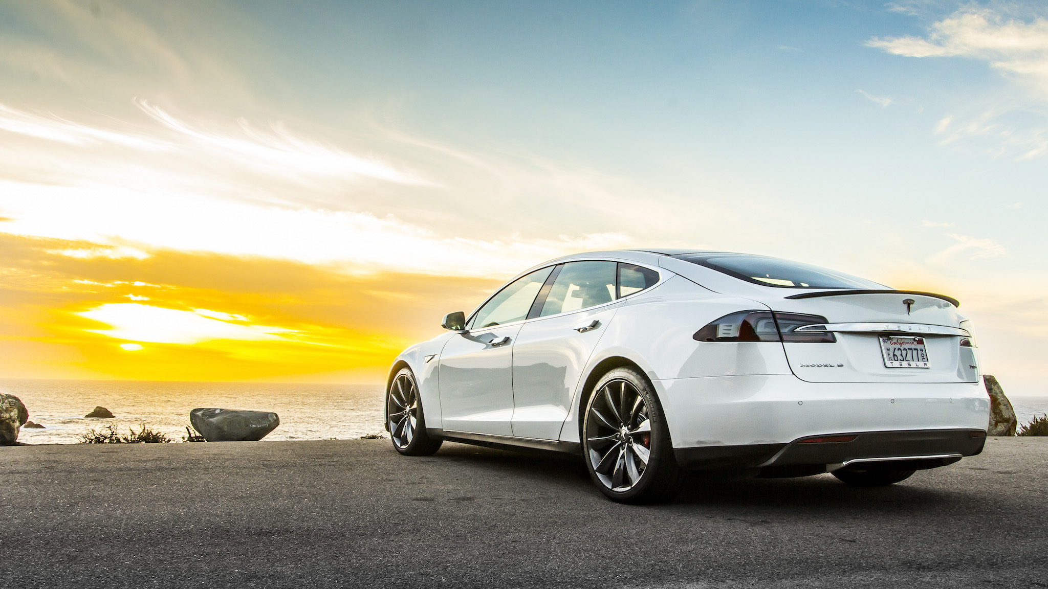 Скачати мобільні шпалери Автомобіль, Tesla Model S, Tesla Motors, Транспортні Засоби, Білий Автомобіль, Електричний Автомобіль безкоштовно.