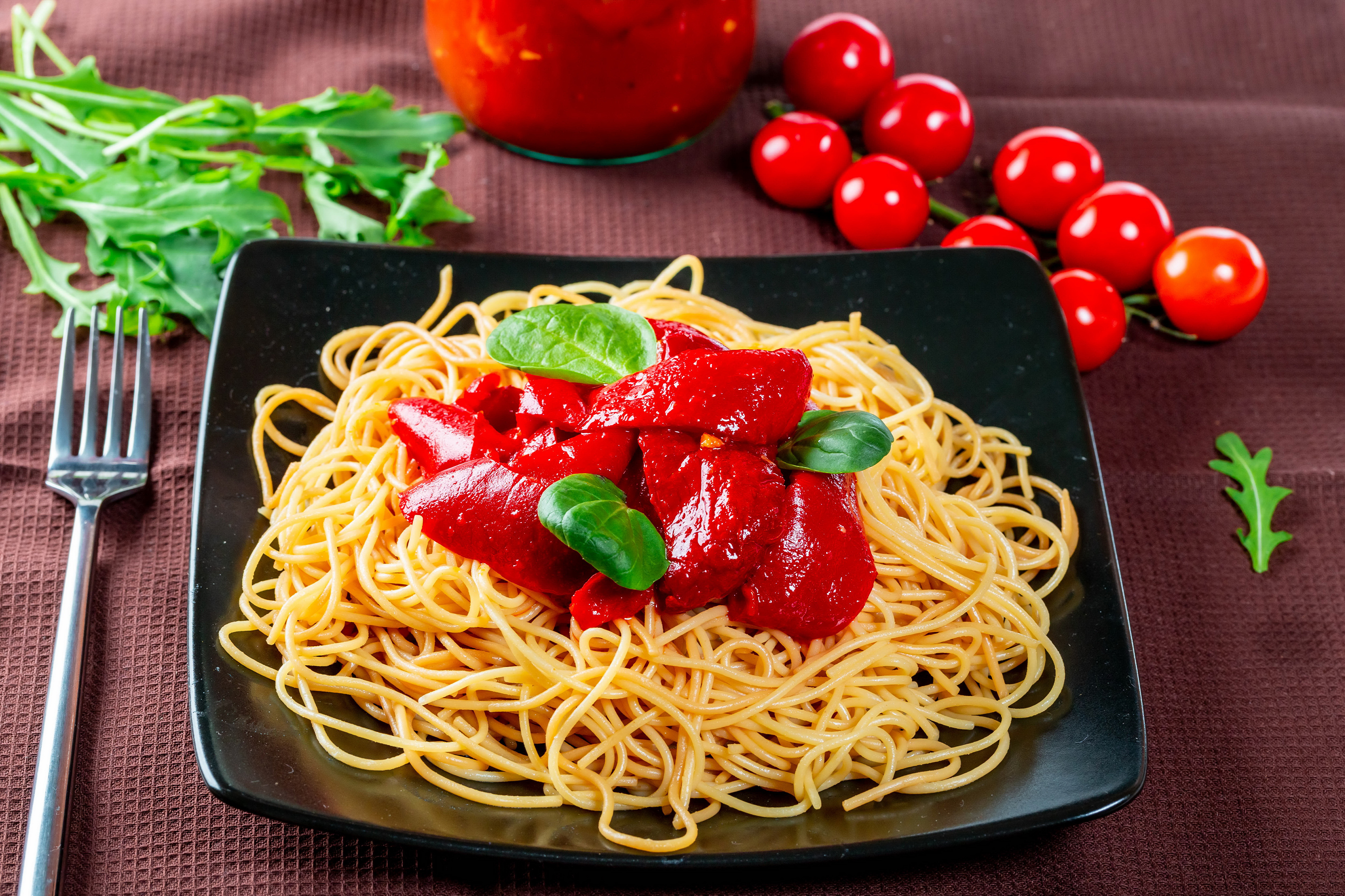 Download mobile wallpaper Food, Still Life, Meal, Tomato, Pasta for free.