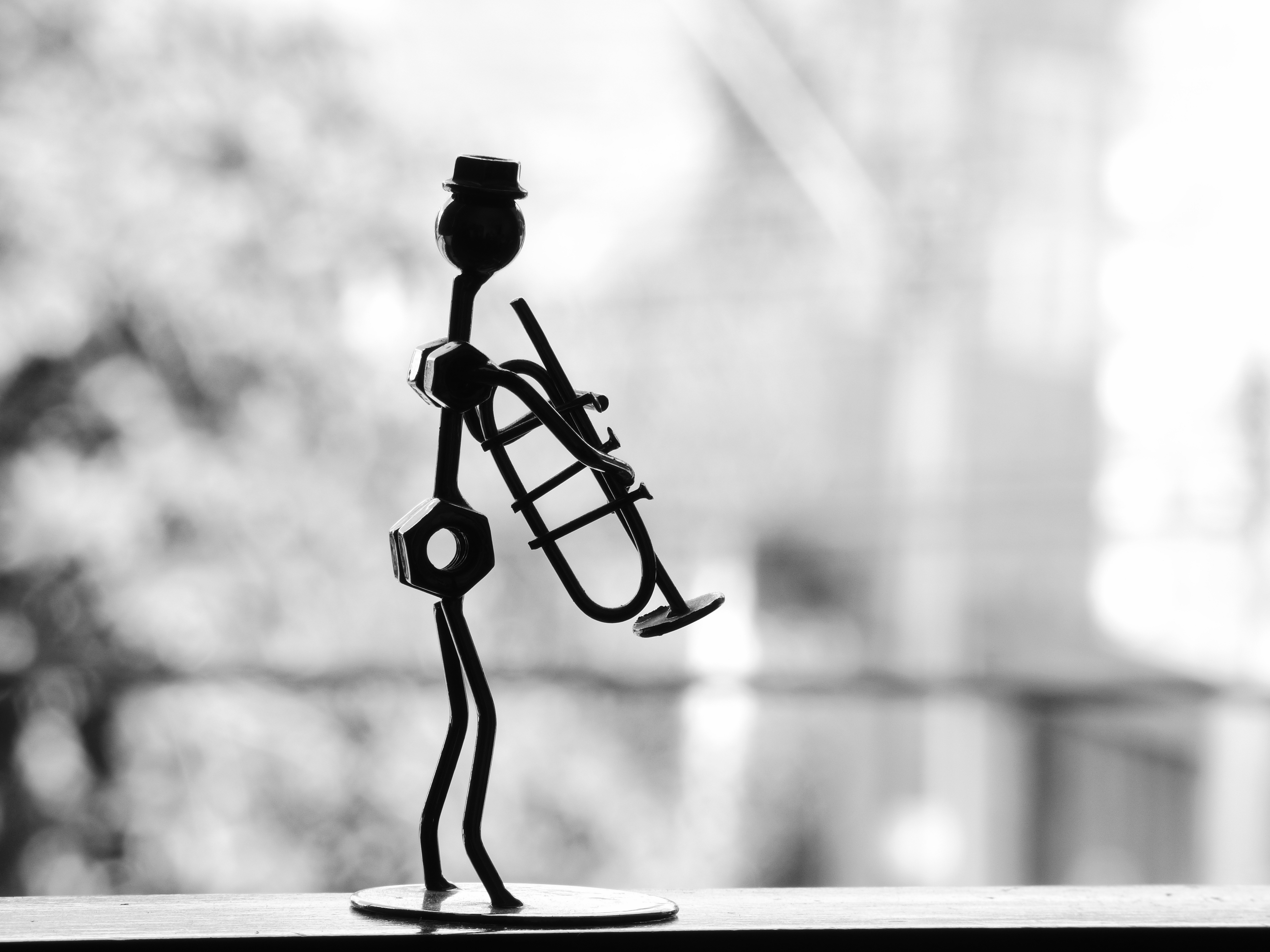 trumpet, musician, miscellanea, miscellaneous, statue, metal, pipe Full HD