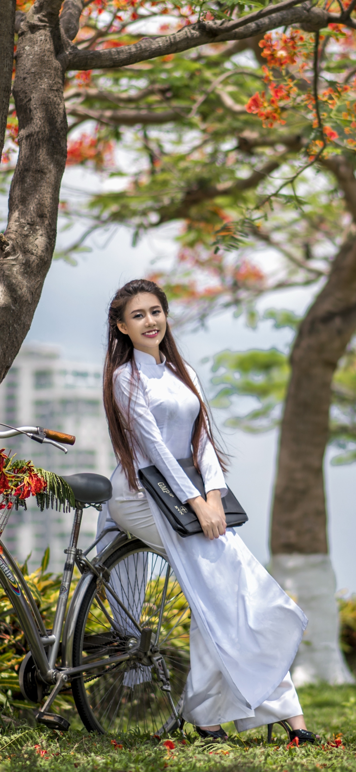 Download mobile wallpaper Smile, Brunette, Model, Women, Asian, Long Hair, Depth Of Field, White Dress for free.