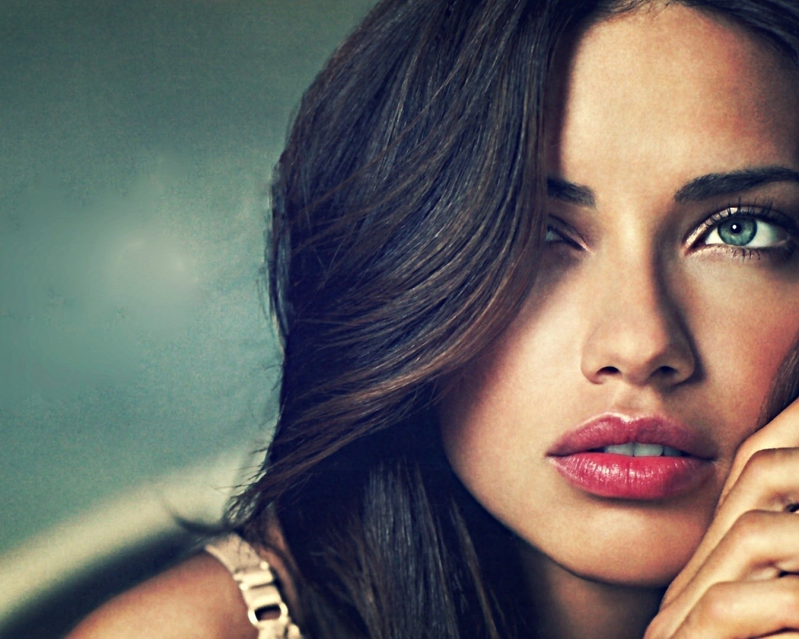 Download mobile wallpaper Celebrity, Adriana Lima for free.