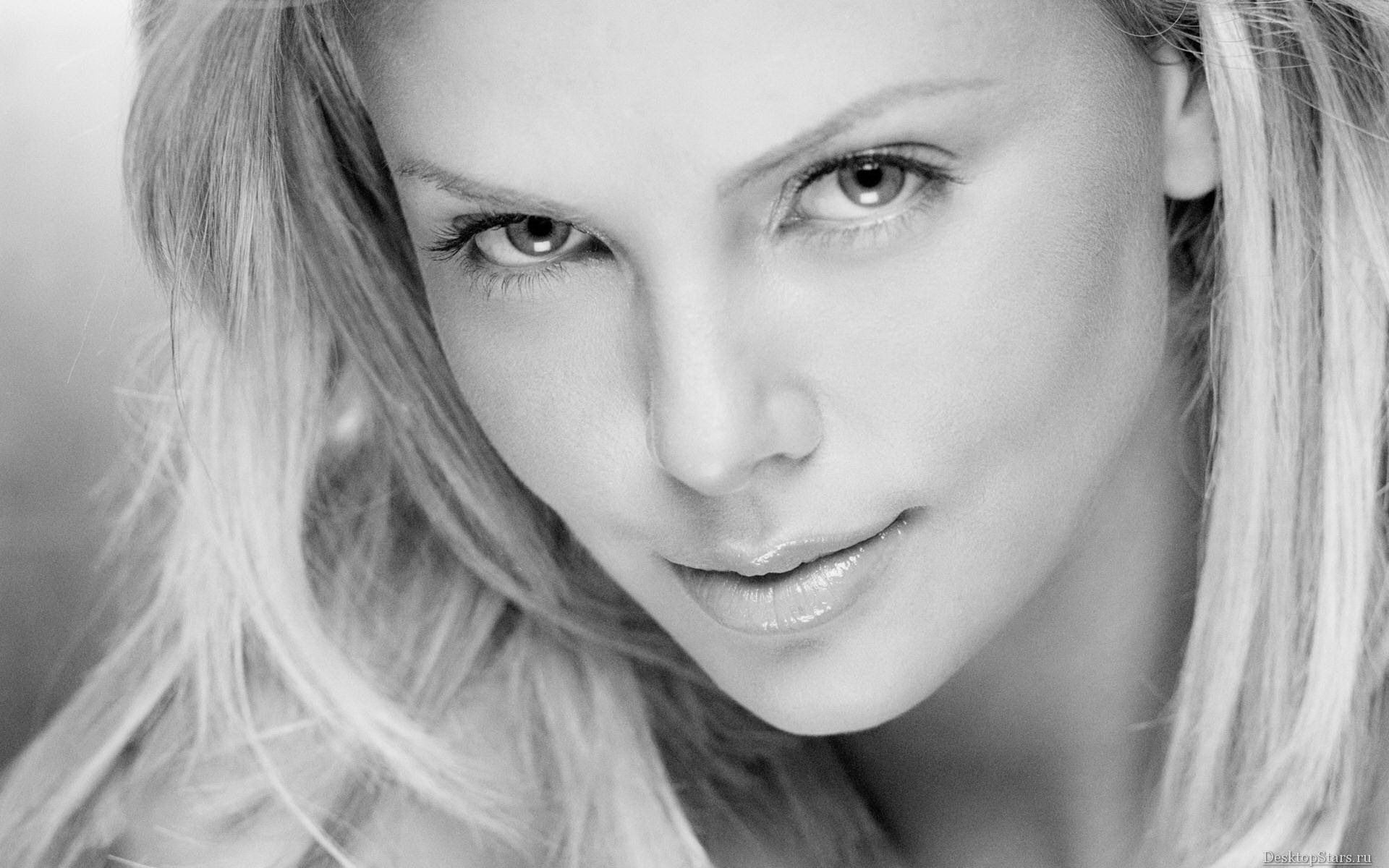 Download mobile wallpaper Charlize Theron, Celebrity for free.