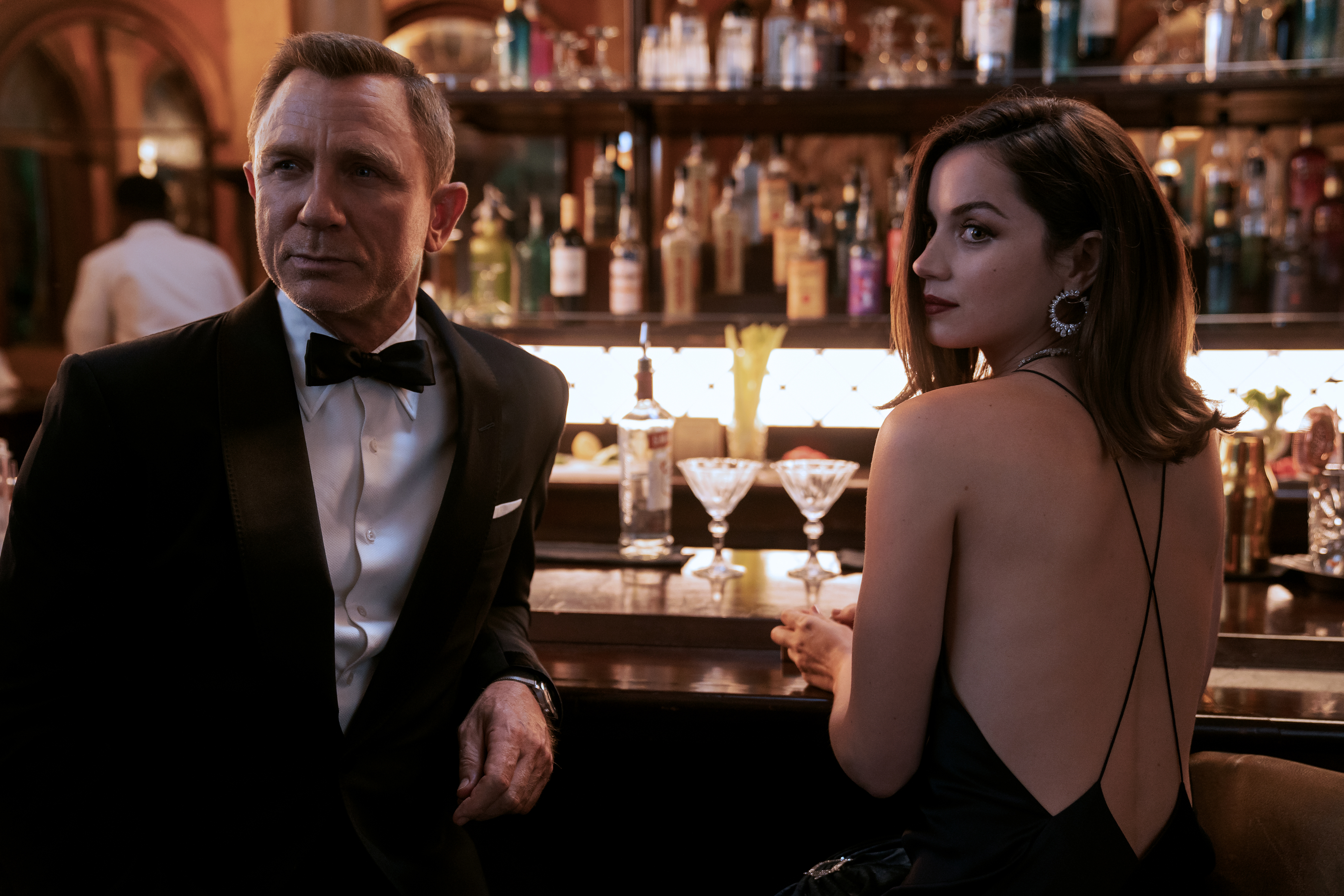 Laden Sie James Bond 007: Keine Zeit Zu Sterben HD-Desktop-Hintergründe herunter