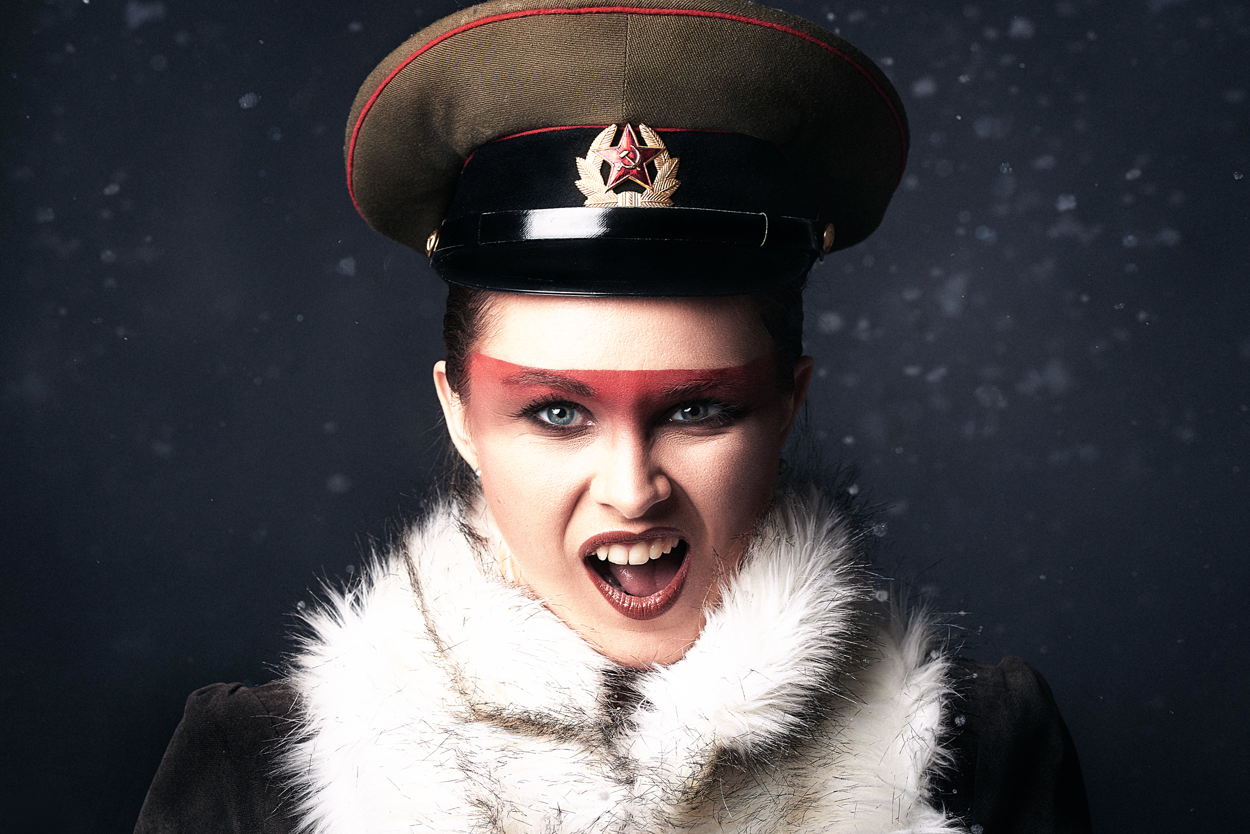 Free download wallpaper Face, Hat, Military, Women, Makeup, Blue Eyes, Cosplay on your PC desktop