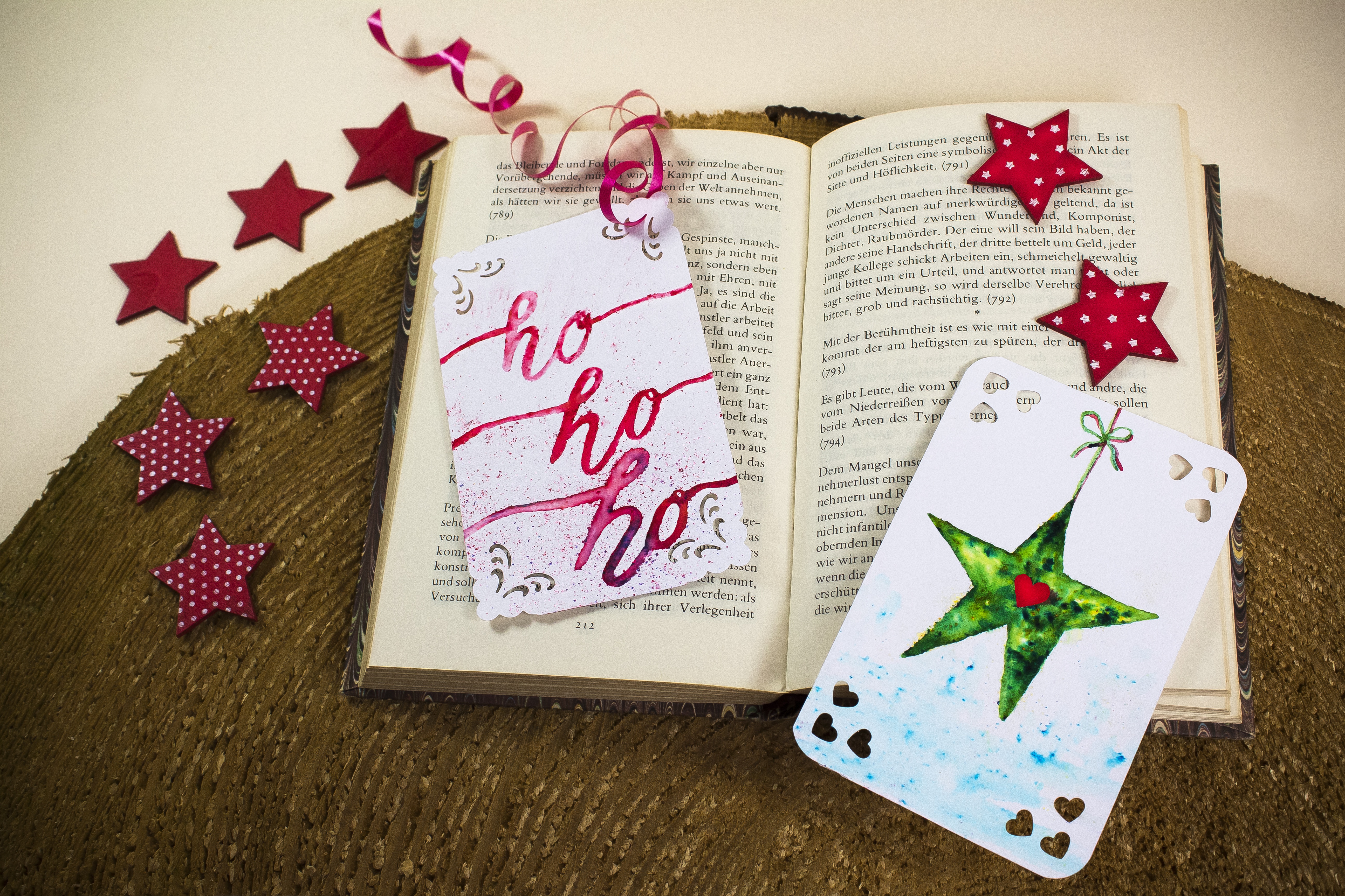 Handy-Wallpaper Feiertage, Sterne, Weihnachten, Buch kostenlos herunterladen.