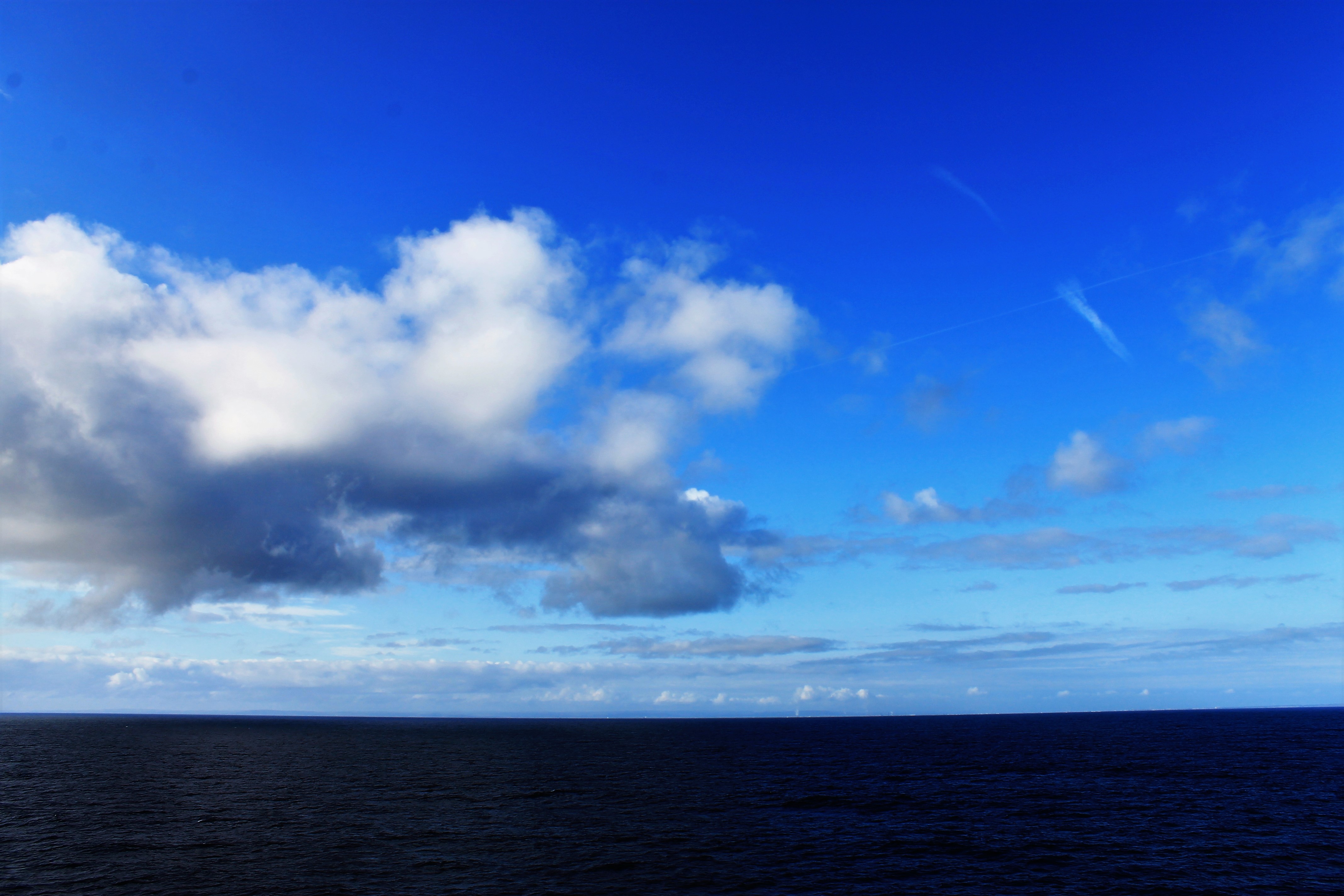 Download mobile wallpaper Sky, Sea, Horizon, Ocean, Earth for free.