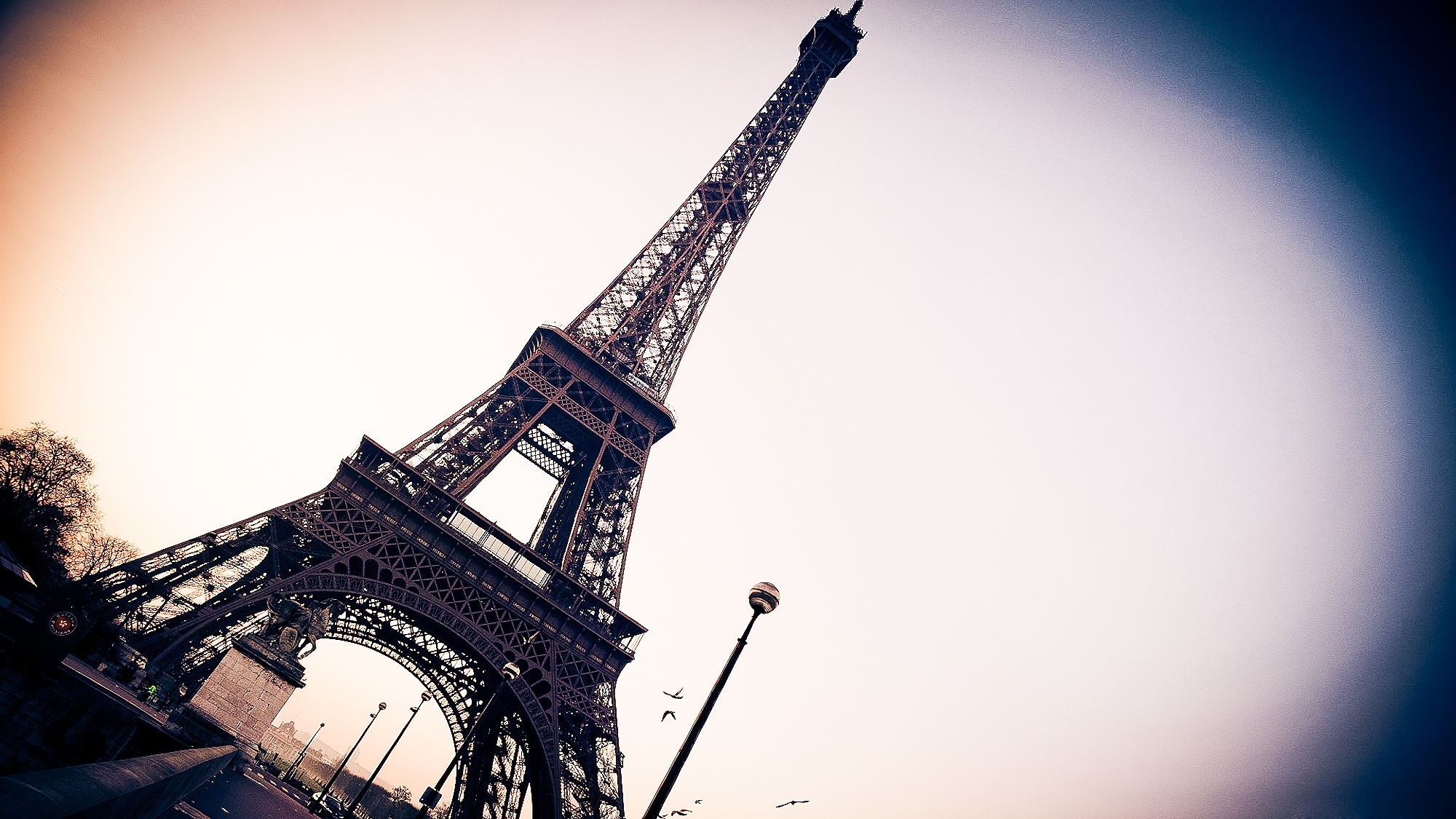 Download mobile wallpaper Monument, Monuments, Man Made, Eiffel Tower for free.