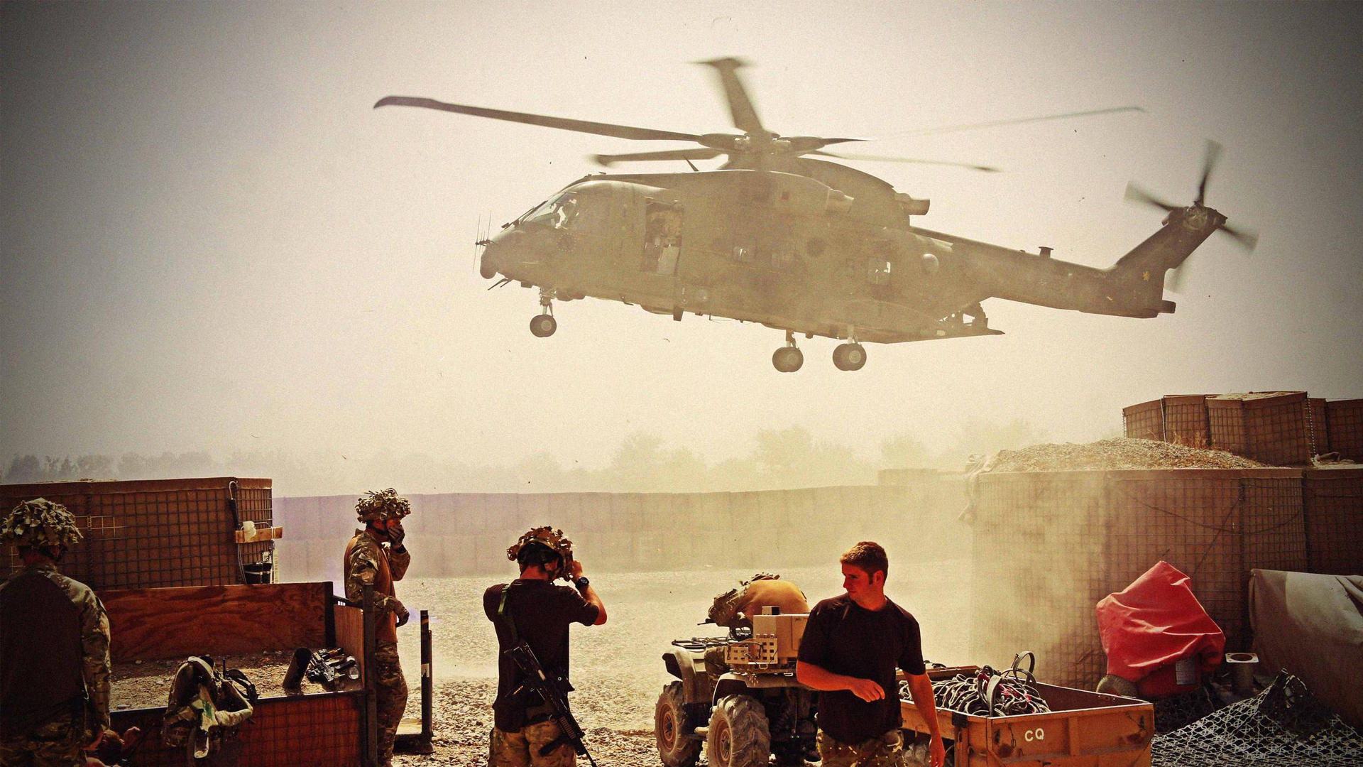 Скачать обои бесплатно Солдаты, Вертолет, Самолёты, Военные, Военные Вертолеты картинка на рабочий стол ПК