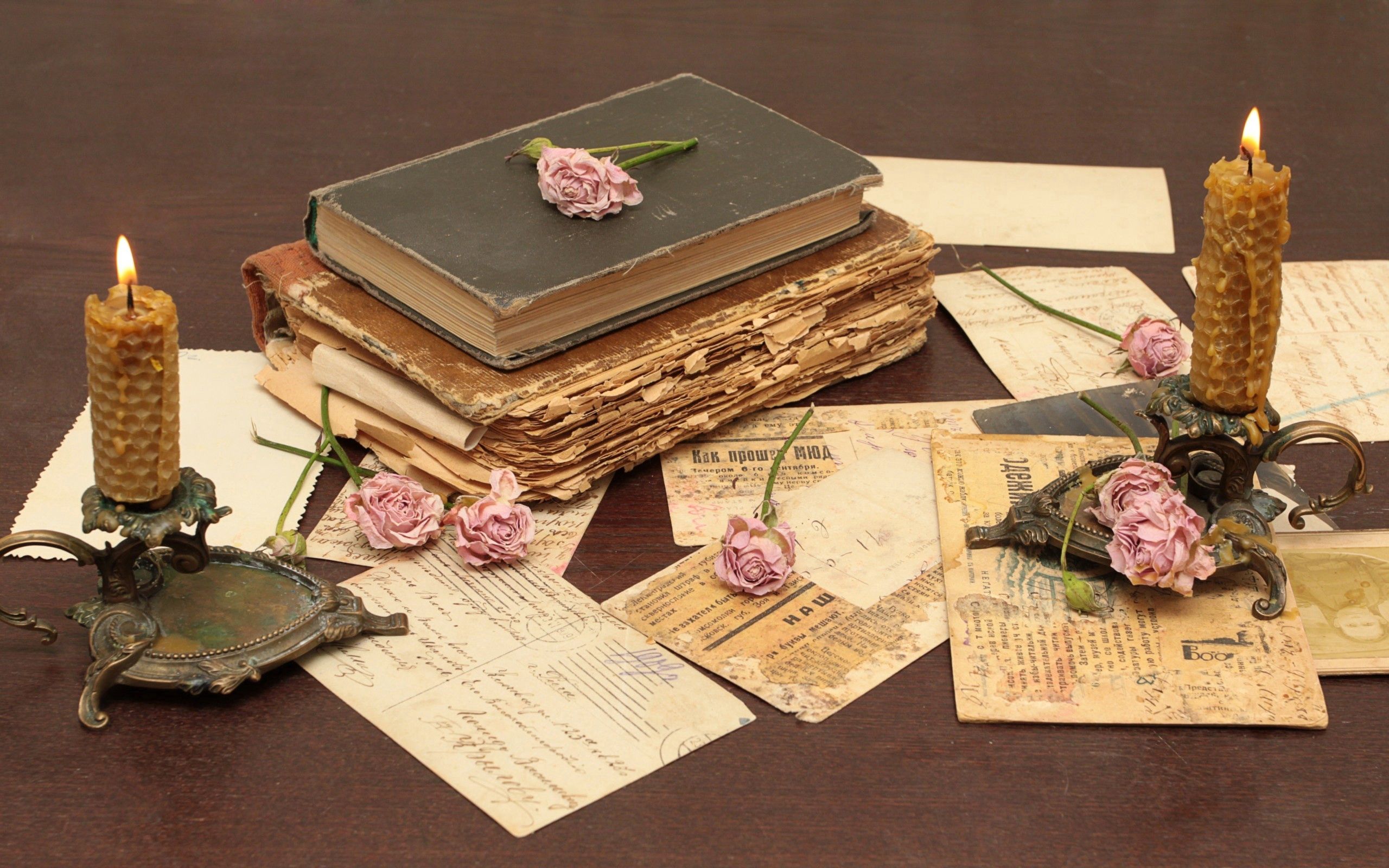 books, ancient, flowers, miscellanea, miscellaneous, old, table HD wallpaper