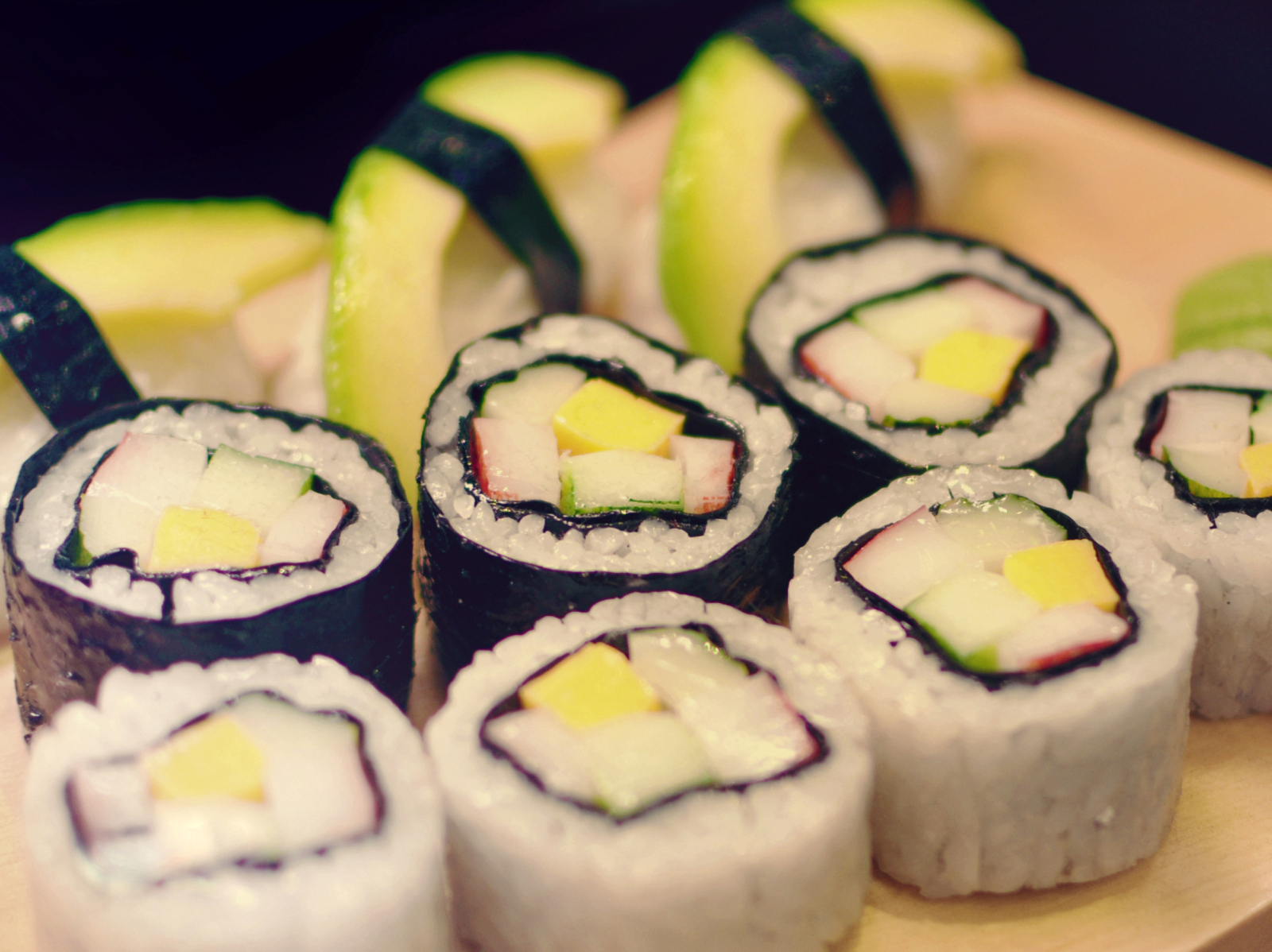 Free download wallpaper Food, Sushi on your PC desktop