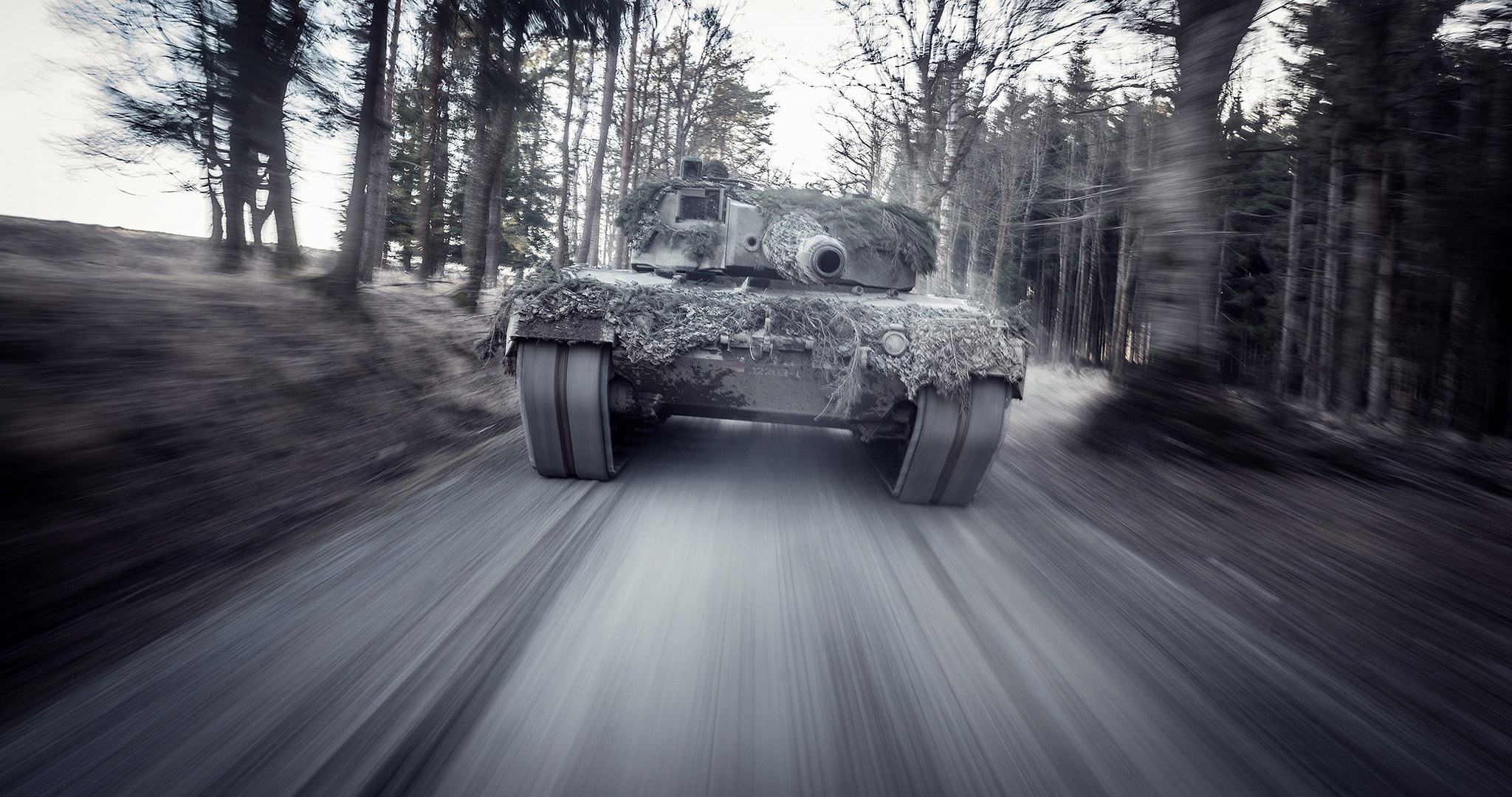 Handy-Wallpaper Panzer, Militär, Bewegungsunschärfe, Leopard 2 kostenlos herunterladen.