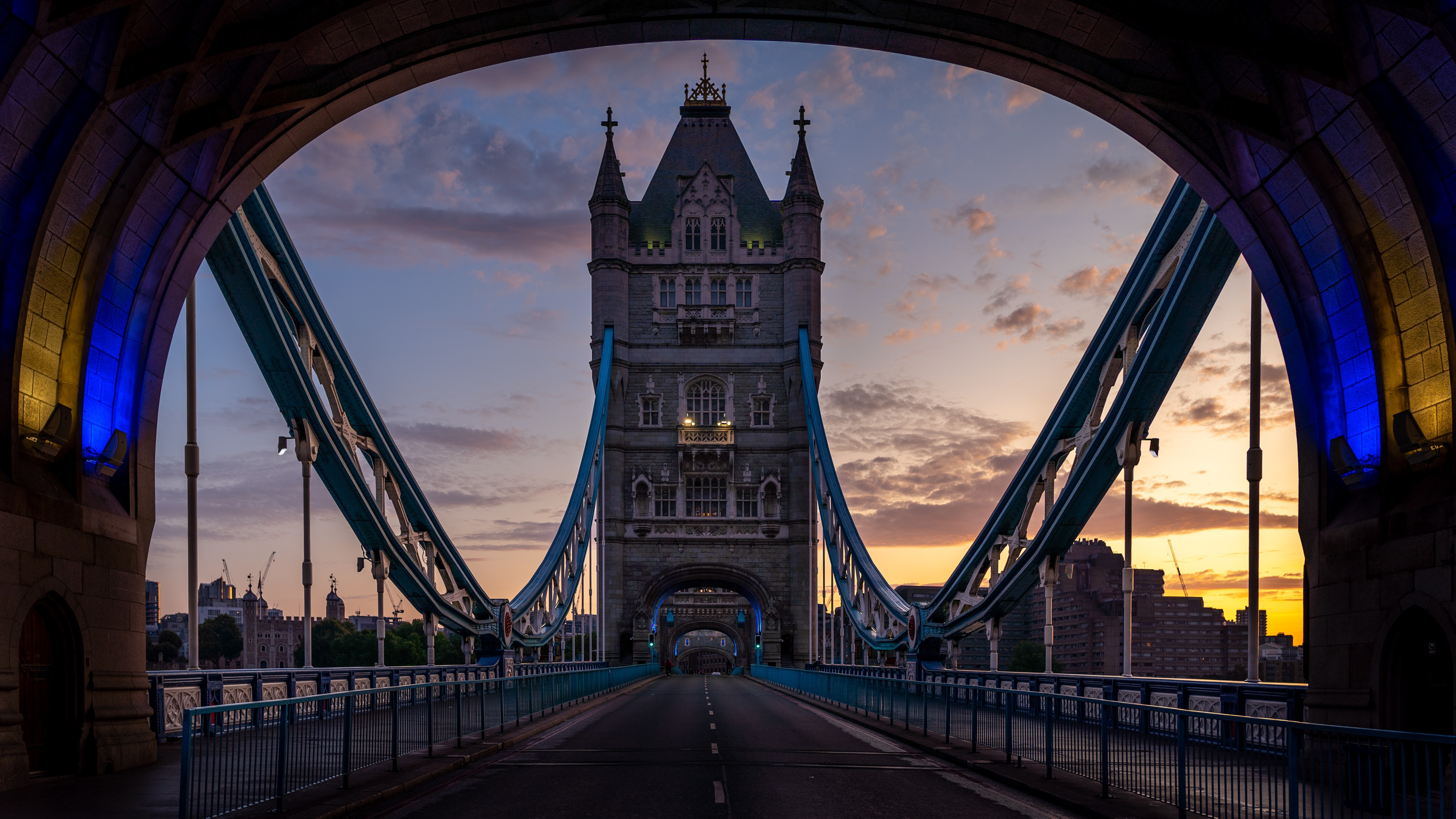 Descarga gratis la imagen Puentes, Amanecer, Londres, Puente, Puente De La Torre, Hecho Por El Hombre en el escritorio de tu PC