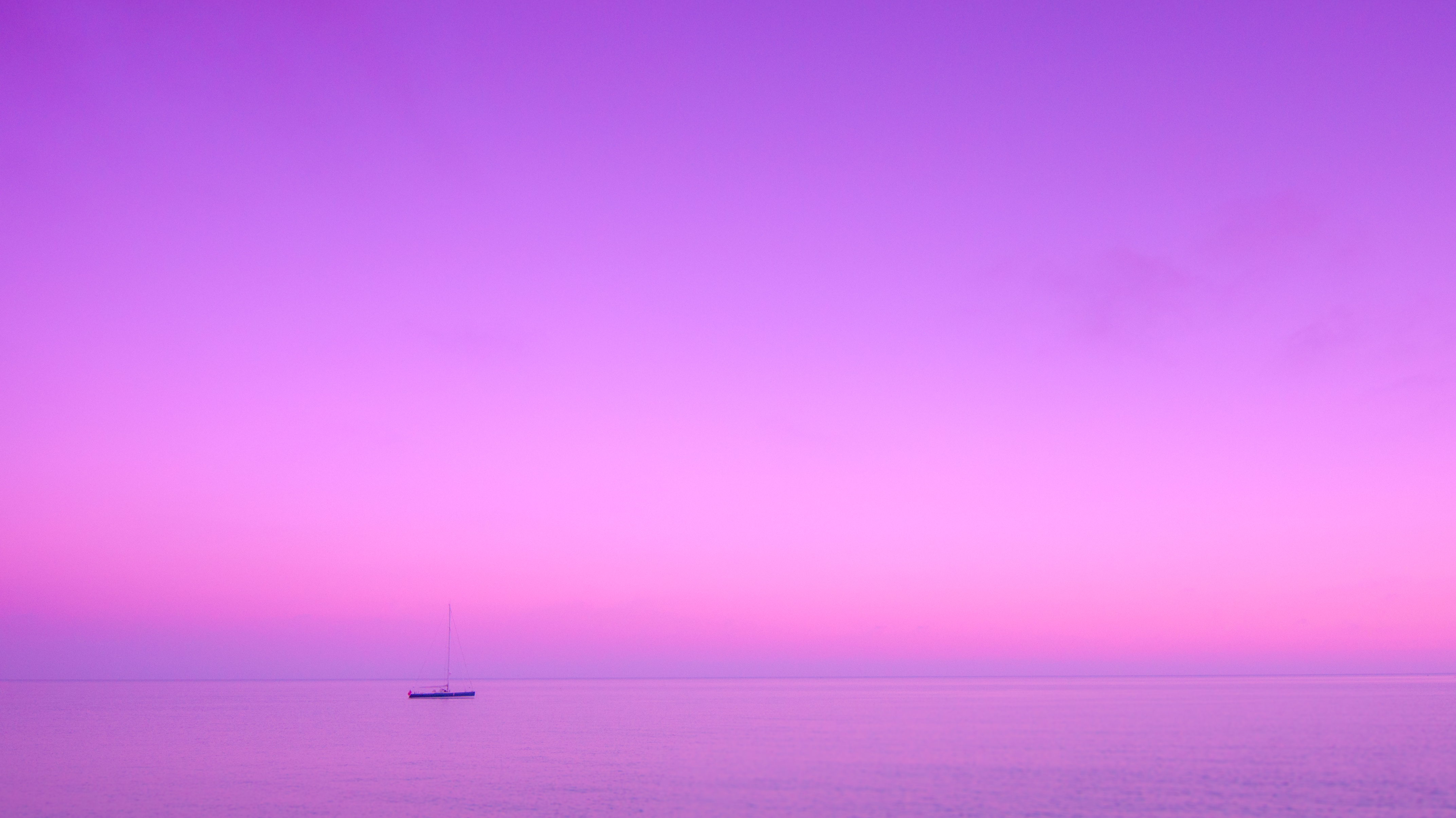 129593 descargar fondo de pantalla naturaleza, mar, lila, horizonte, un barco, bote: protectores de pantalla e imágenes gratis