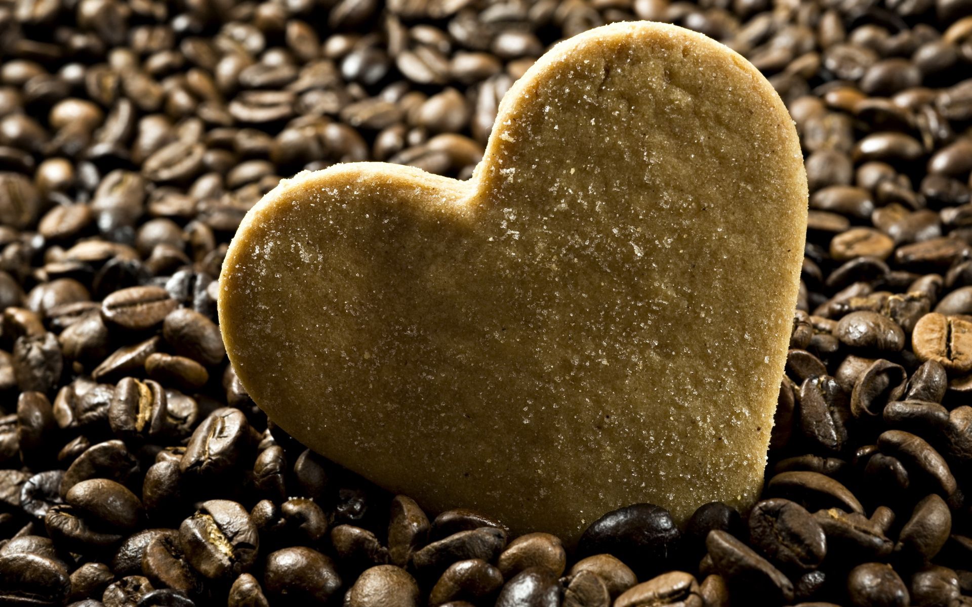 Free download wallpaper Cookies, Macro, Heart, Love, Coffee on your PC desktop