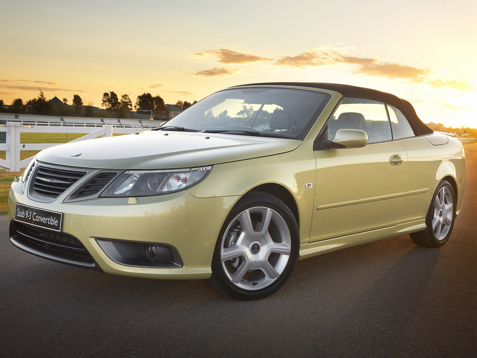 Download mobile wallpaper Saab, Vehicles for free.
