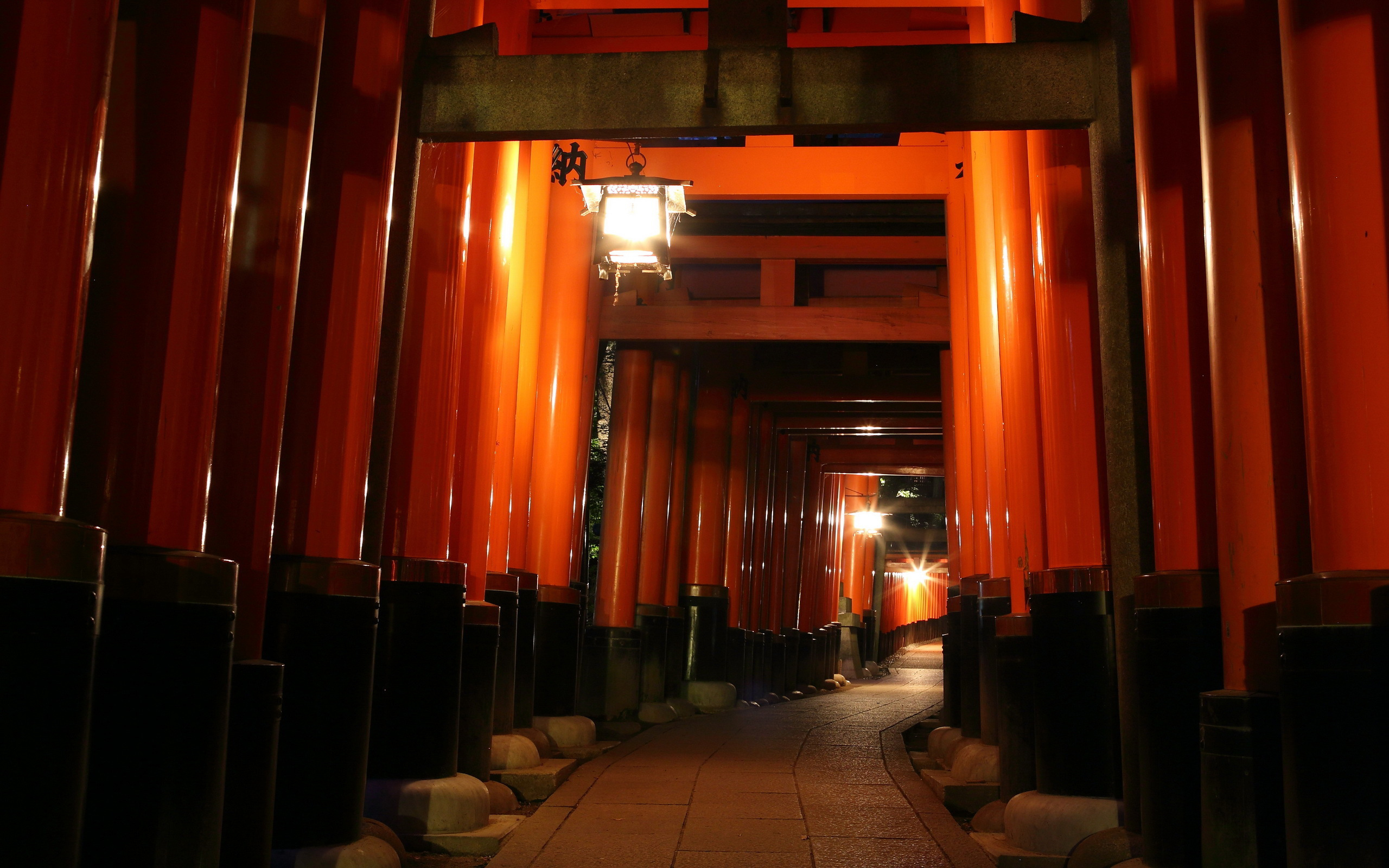 Die besten Fushimi Inari Taisha-Hintergründe für den Telefonbildschirm