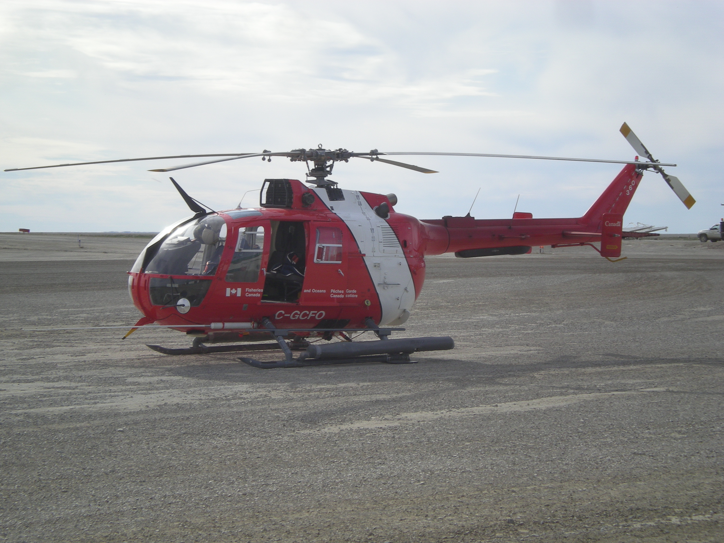 vehicles, mbb bo 105, helicopter