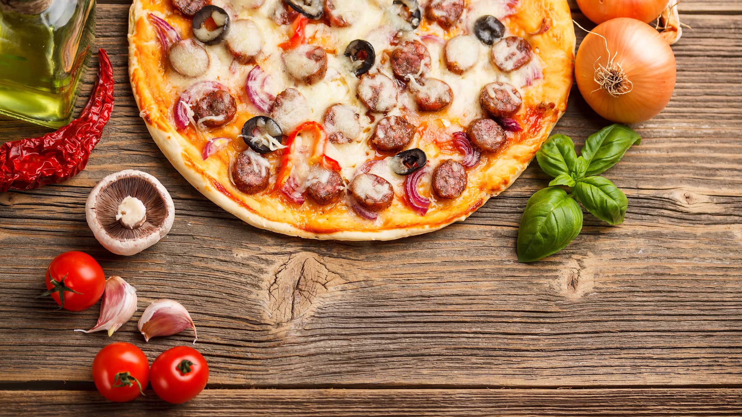 Скачати мобільні шпалери Піца, Натюрморт, Харчування безкоштовно.