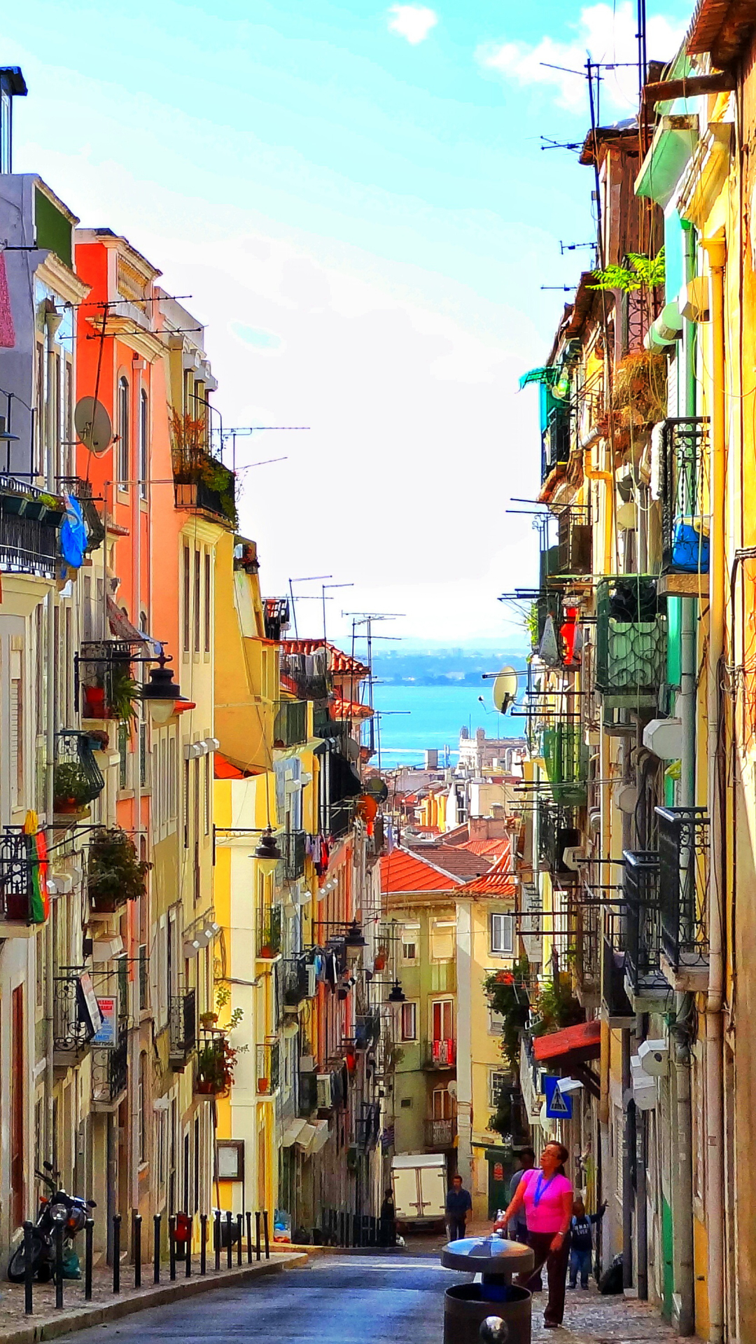 Handy-Wallpaper Haus, Farben, Bunt, Lissabon, Portugal, Menschengemacht, Innerortsstraße kostenlos herunterladen.
