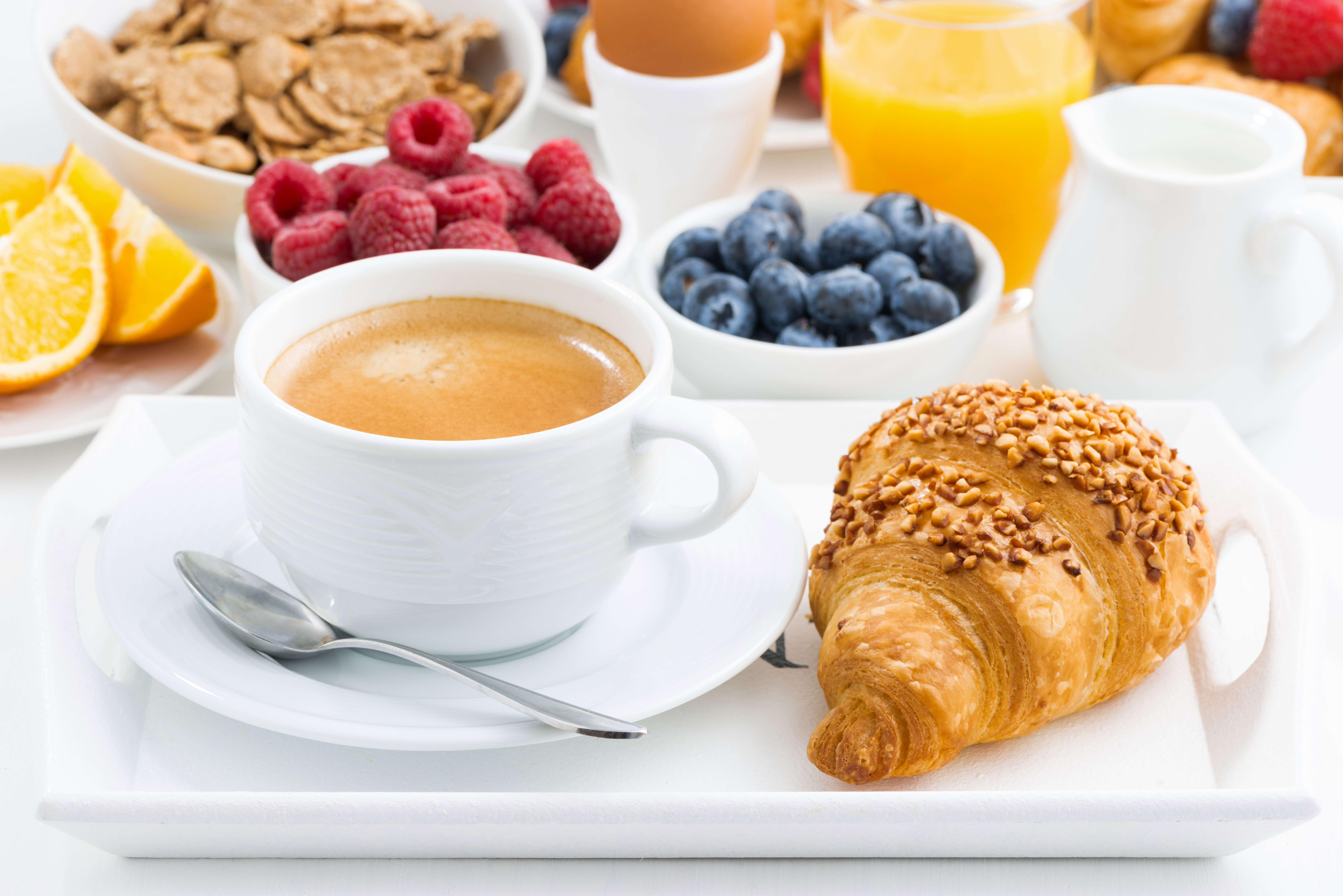 Free download wallpaper Food, Blueberry, Raspberry, Coffee, Cup, Berry, Fruit, Breakfast, Croissant on your PC desktop