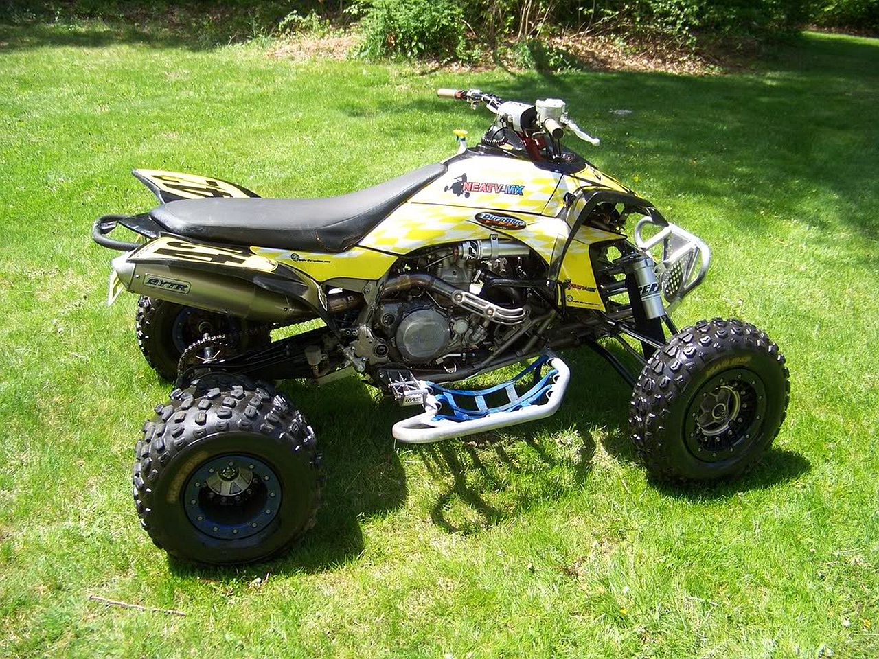 2004 ヤマハ Yfz 450HDデスクトップの壁紙をダウンロード