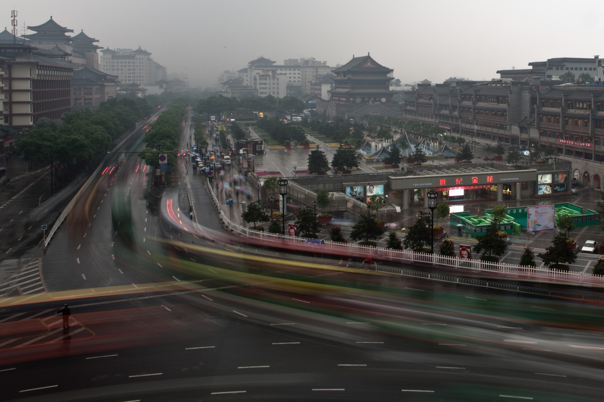 Laden Sie das Städte, Regen, China, Menschengemacht, Zeitraffer, Xian-Bild kostenlos auf Ihren PC-Desktop herunter