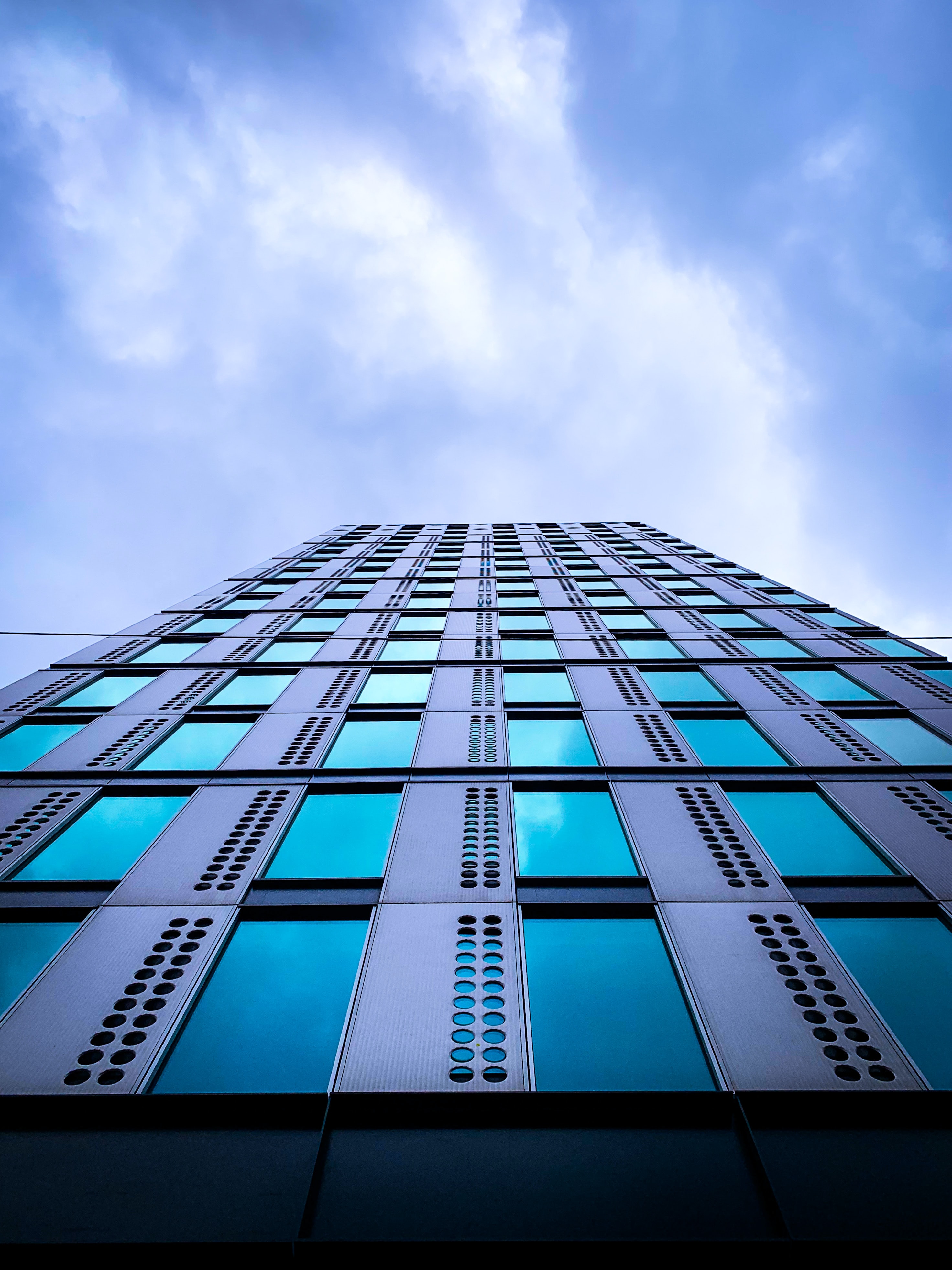 Download mobile wallpaper Sky, Building, Facade, Architecture, Minimalism for free.