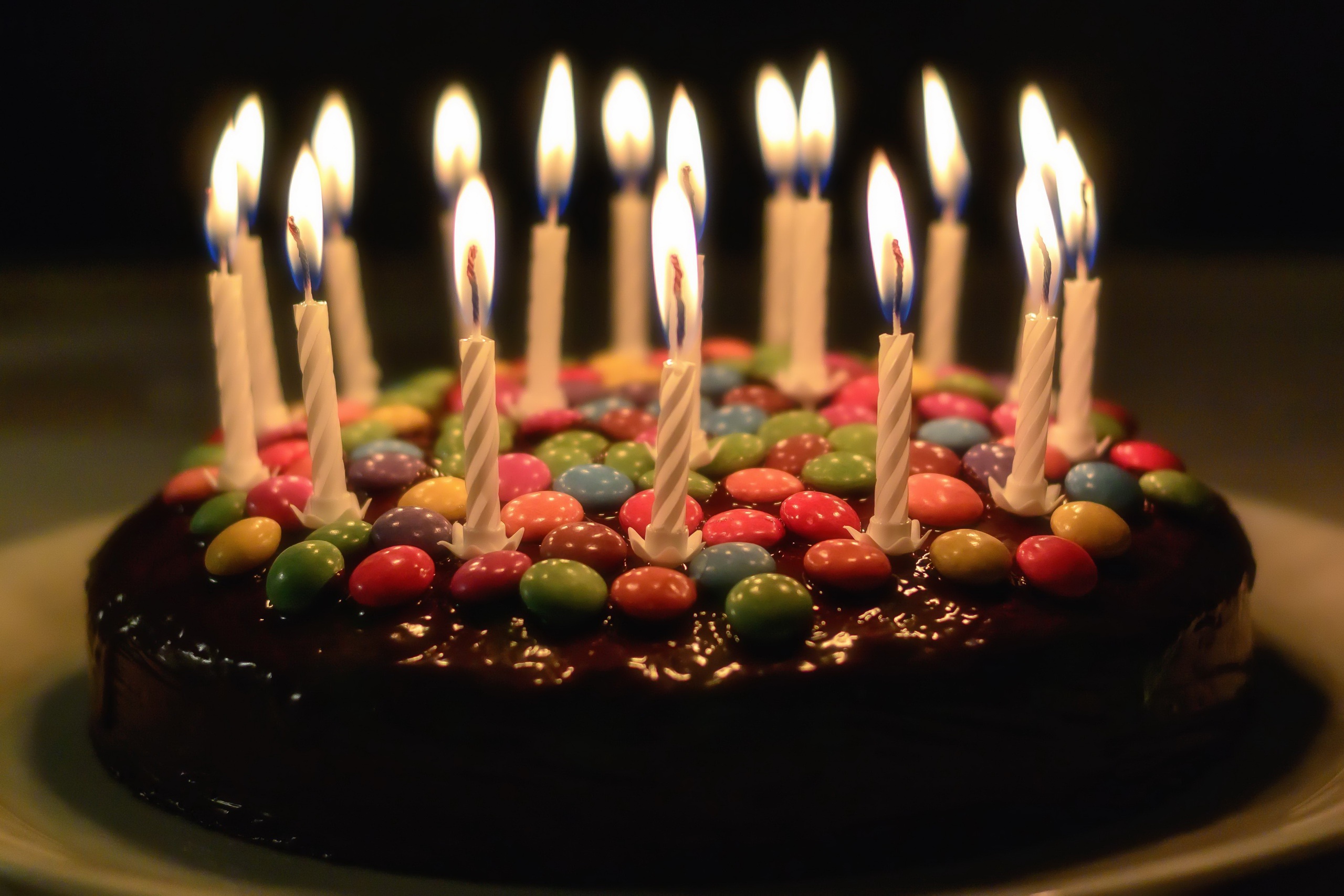 Laden Sie das Feiertage, Kuchen, Kerze, Geburtstag, Süßwaren-Bild kostenlos auf Ihren PC-Desktop herunter